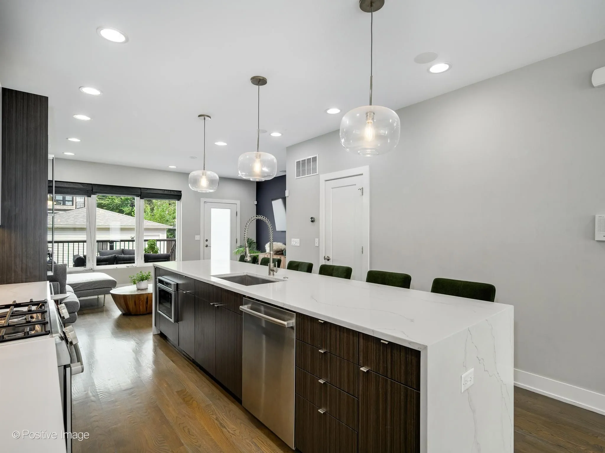2544 W Warren Blvd 60612 60612-Chicago-IL