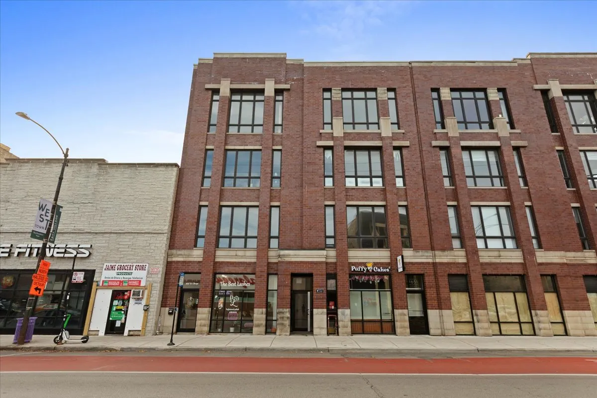 1651 W.  Ave 60622-West Town 1651-unit#2E-Chicago-IL