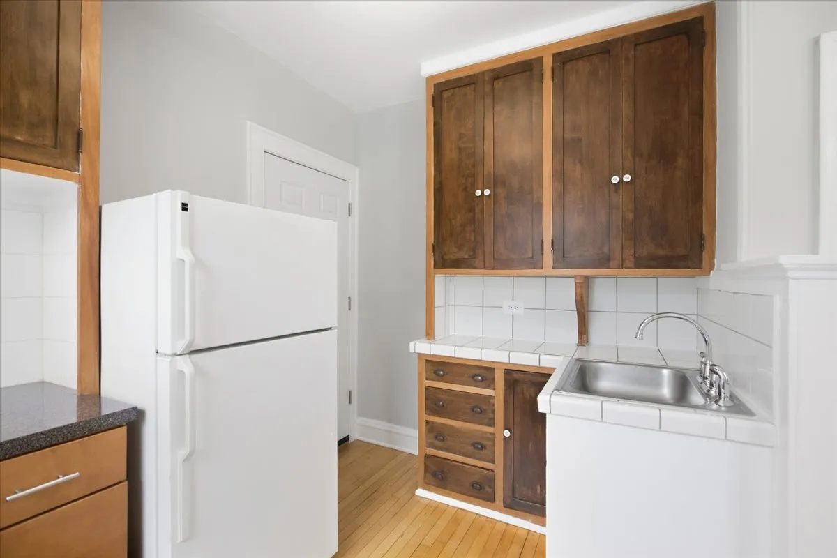 1725 W. Thorndale 60660-Hermitage Andersonville Apartments-unit#3A-Chicago-IL