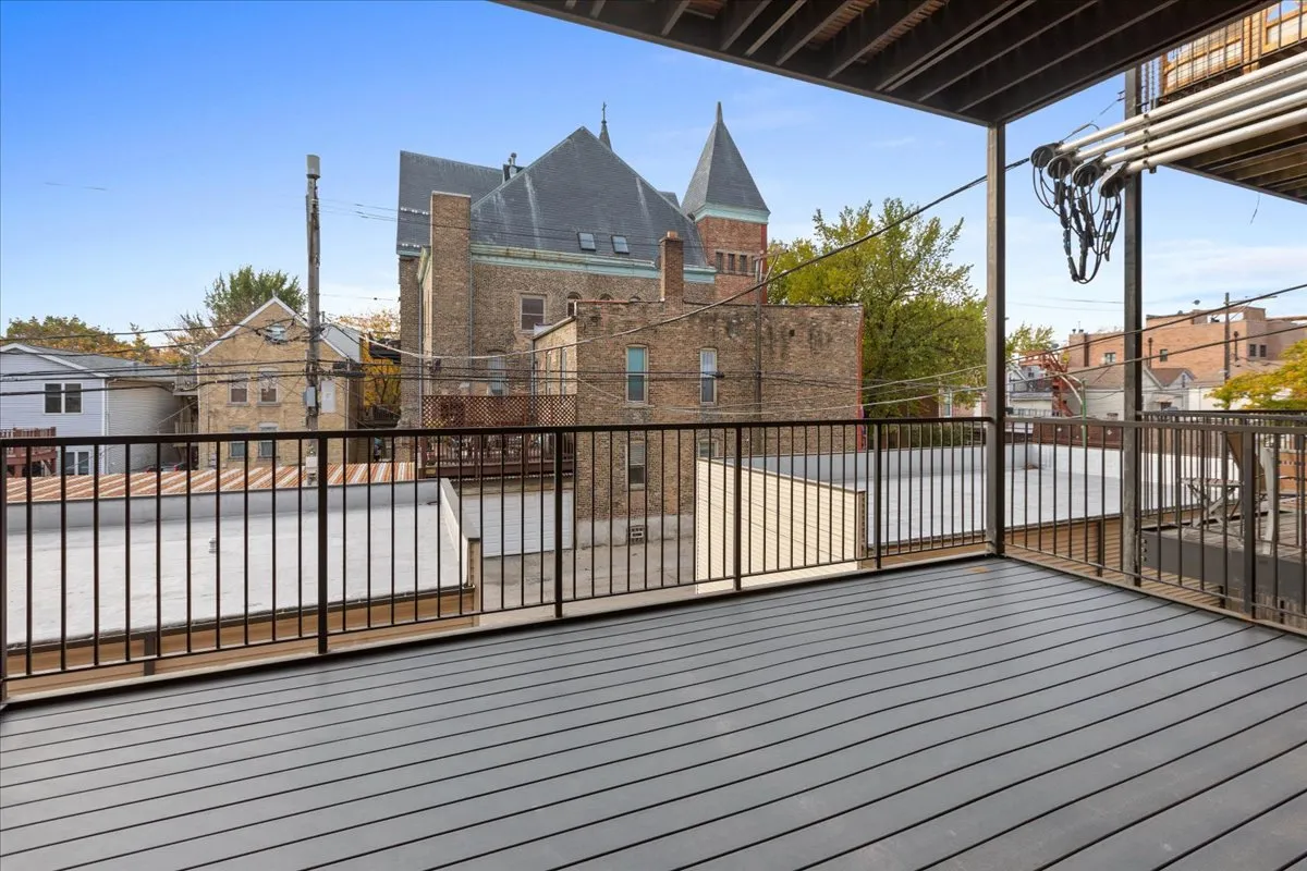 1651 W.  Ave 60622-West Town 1651-unit#2E-Chicago-IL