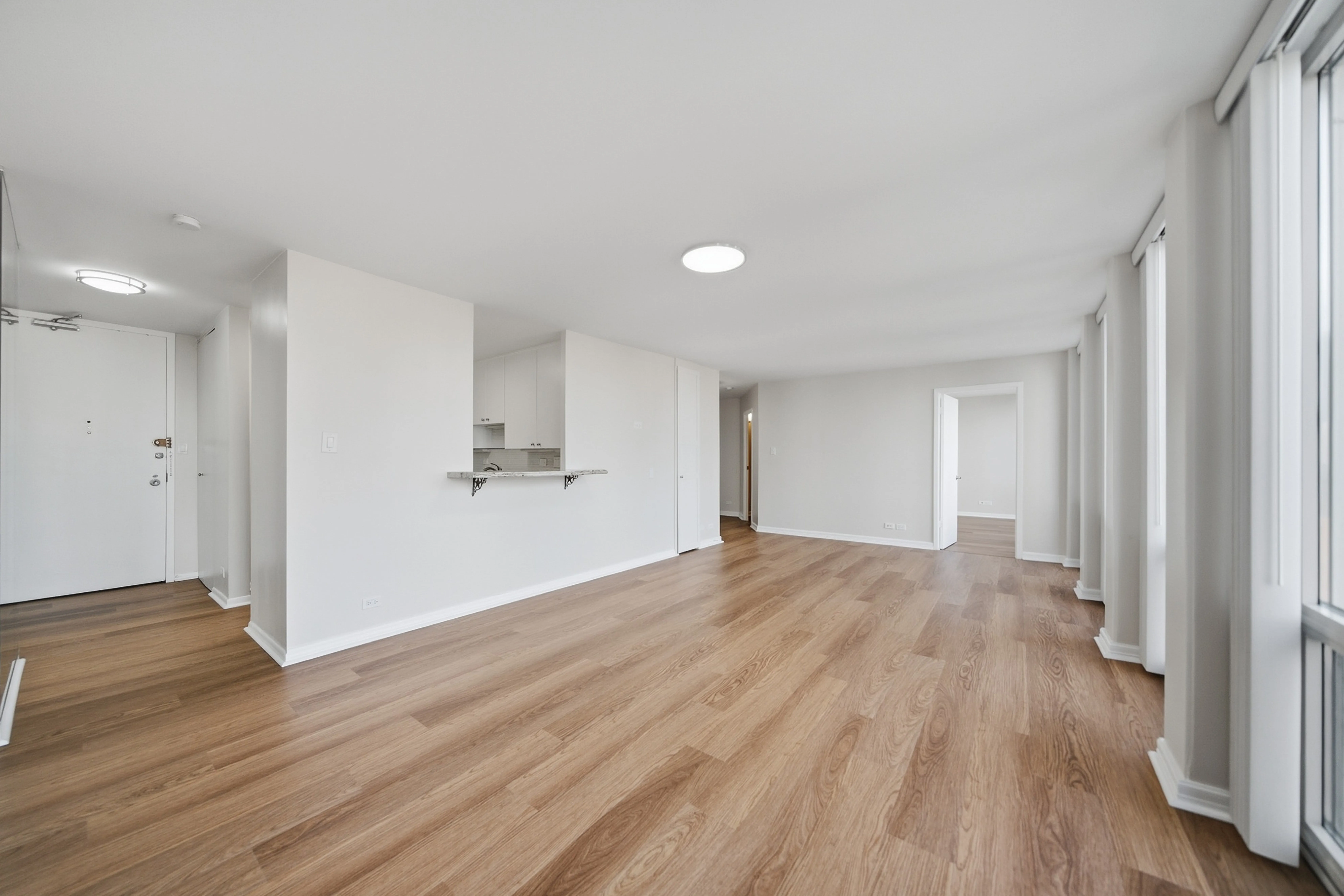 111 E Chestnut St 60611 60611-unit#18DE 2bed+-Chicago-IL