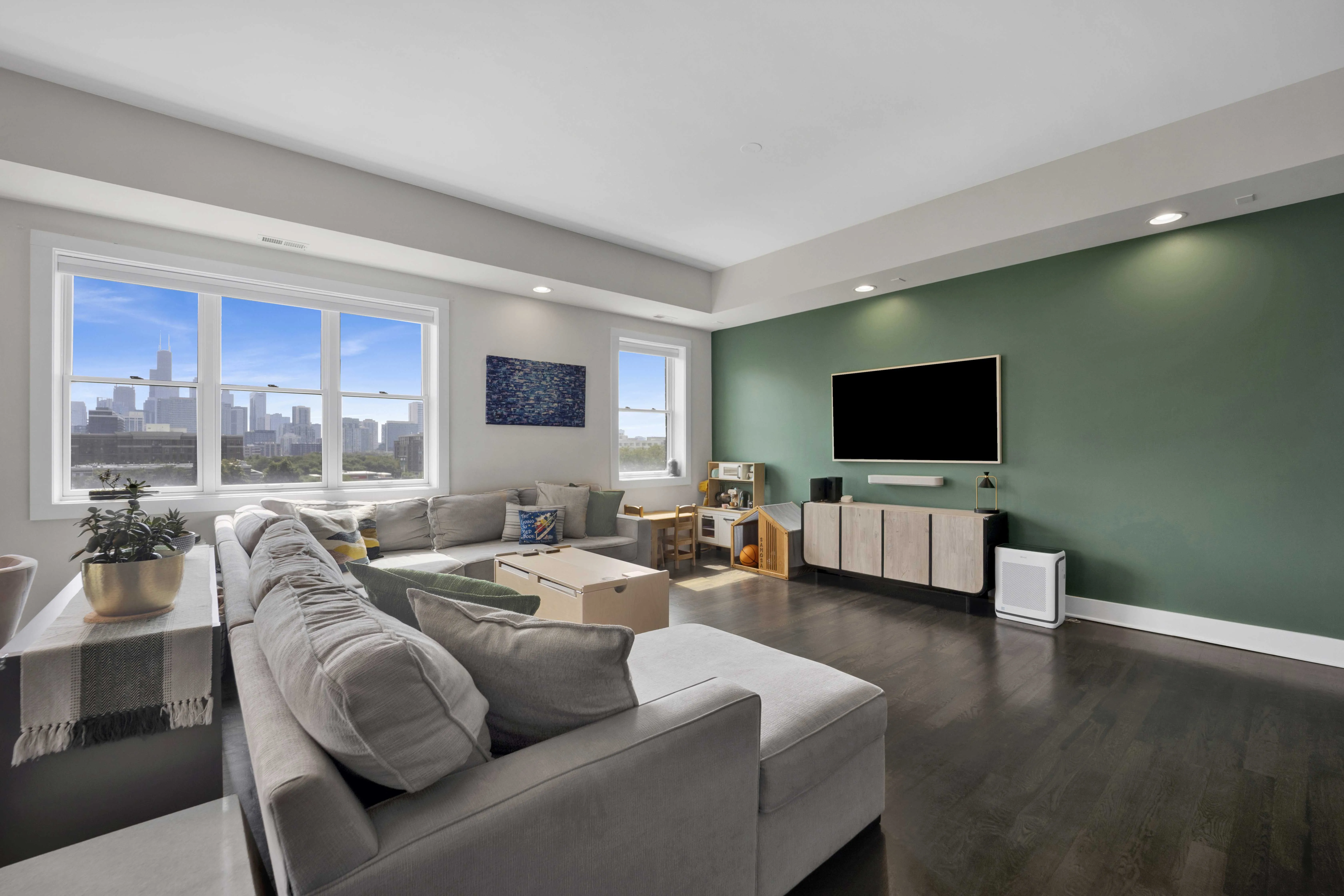 340 W Evergreen Ave   60610 60610-340 W Evergreen-unit#6E-Chicago-IL