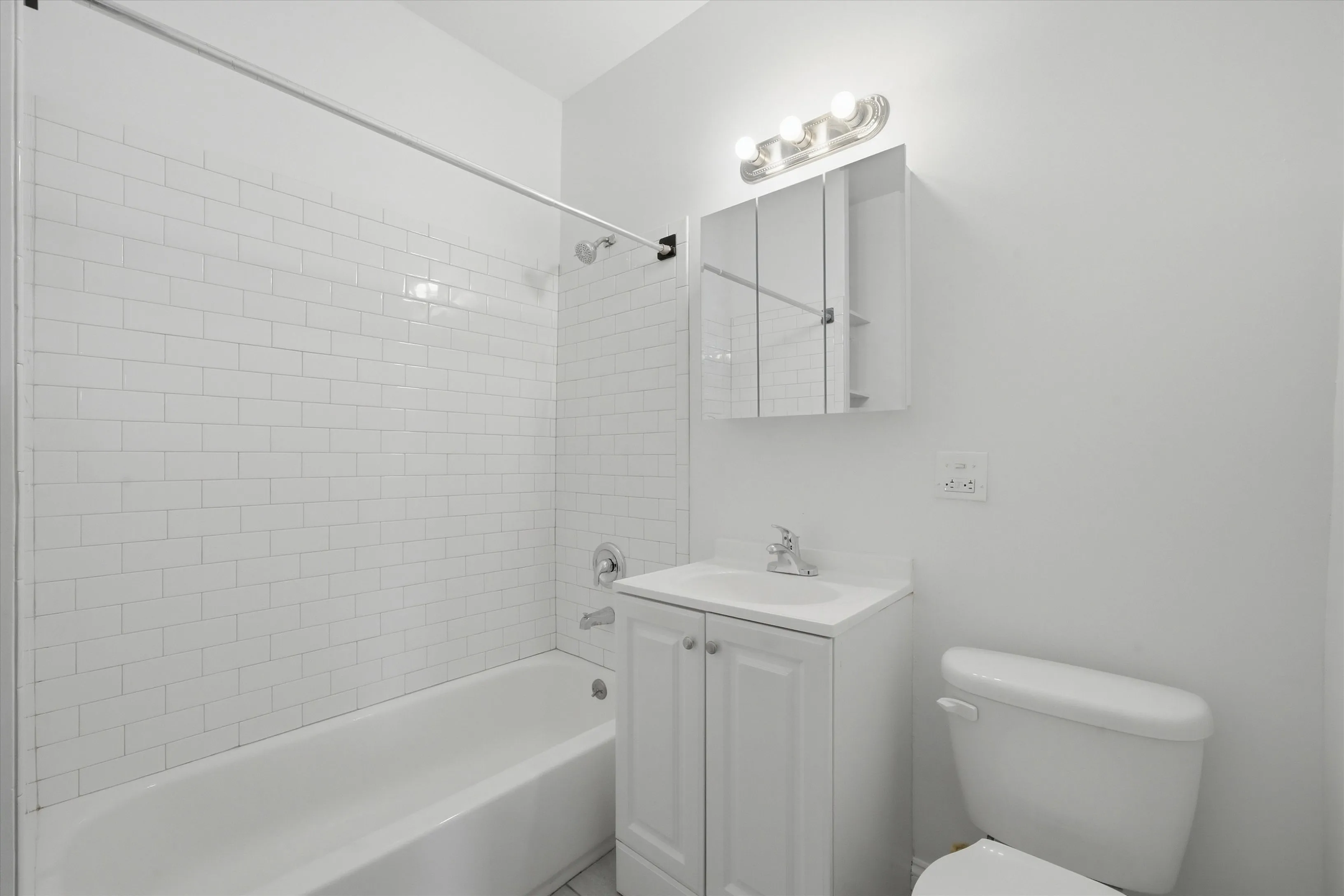 1524 N Kedzie Ave   60651 60651-unit#1-Chicago-IL