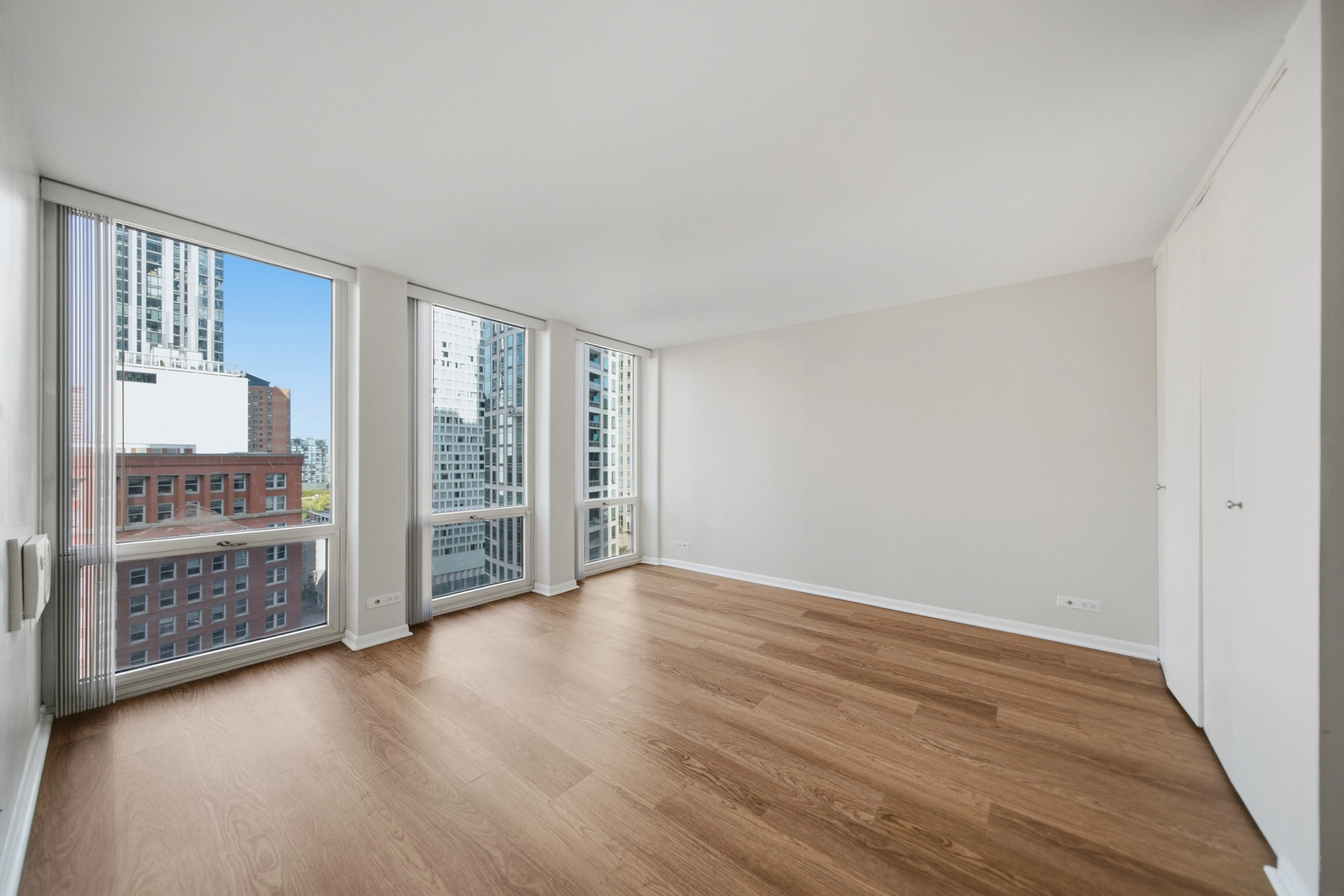 111 E Chestnut St 60611 60611-unit#18DE 2bed+-Chicago-IL