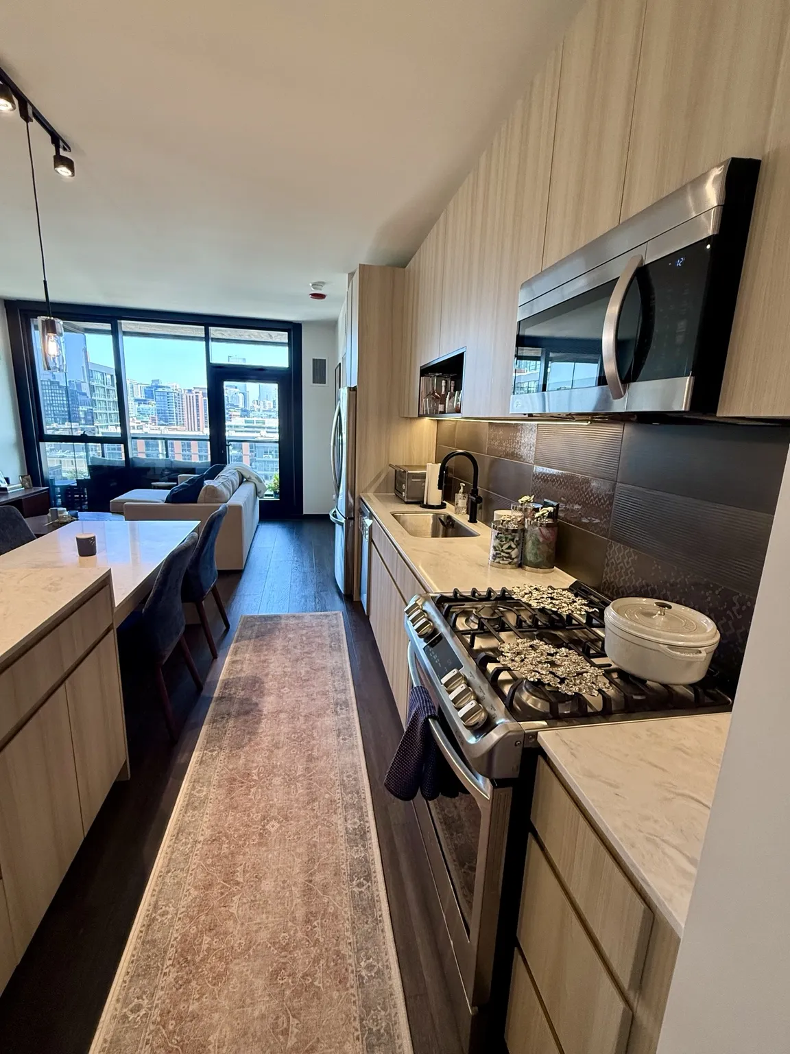 1400 W Randolph St   60607 60607-Parq Fulton-Chicago-IL