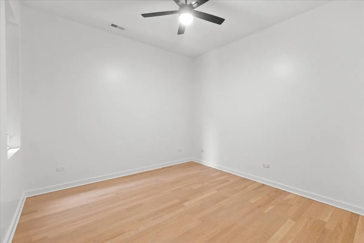 1651 W.  Ave 60622-West Town 1651-unit#2E-Chicago-IL
