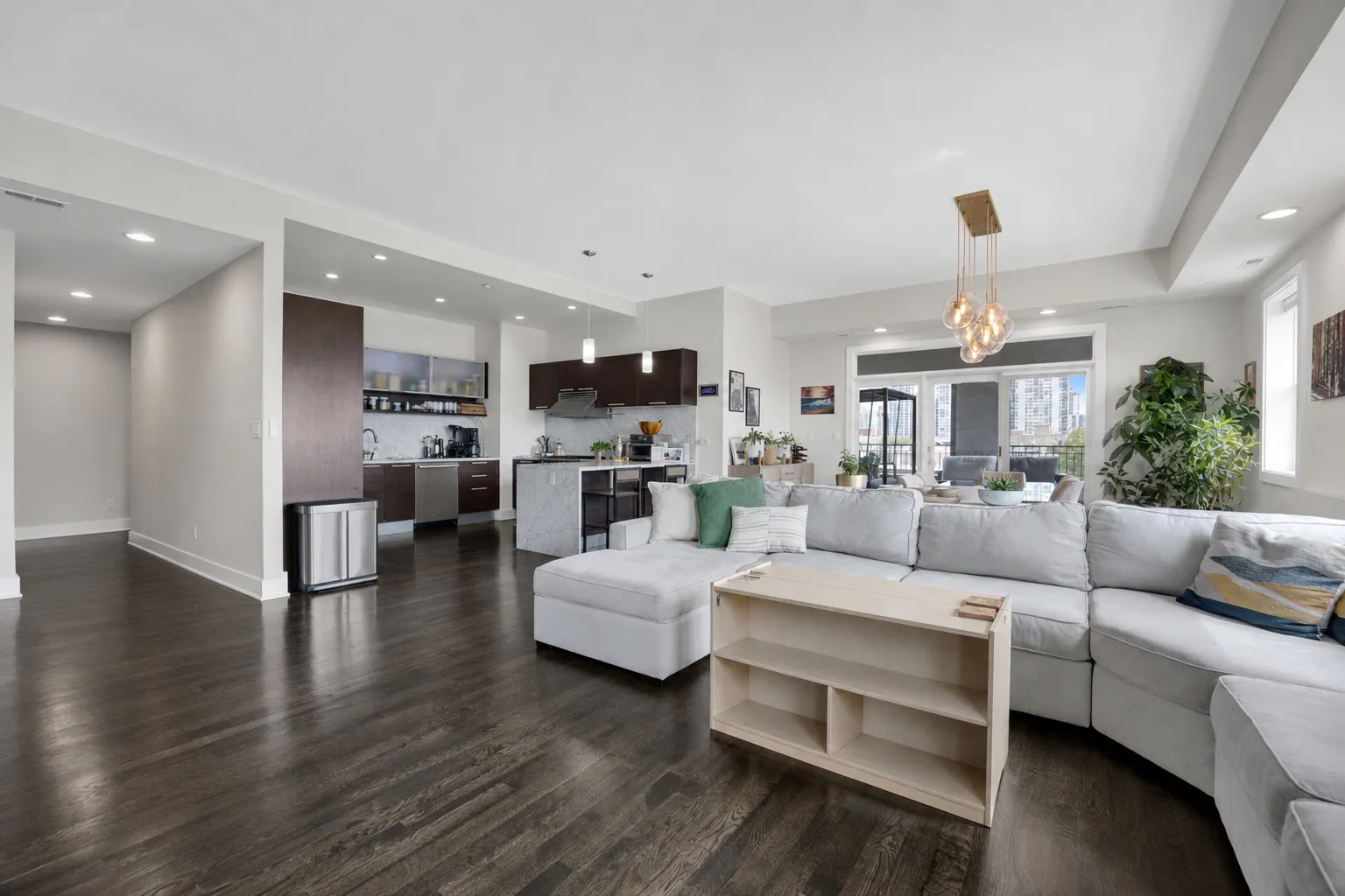340 W Evergreen Ave   60610 60610-340 W Evergreen-unit#6E-Chicago-IL