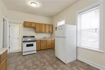 7556 S Champlain Ave   60619 60619-unit#201-Chicago-IL