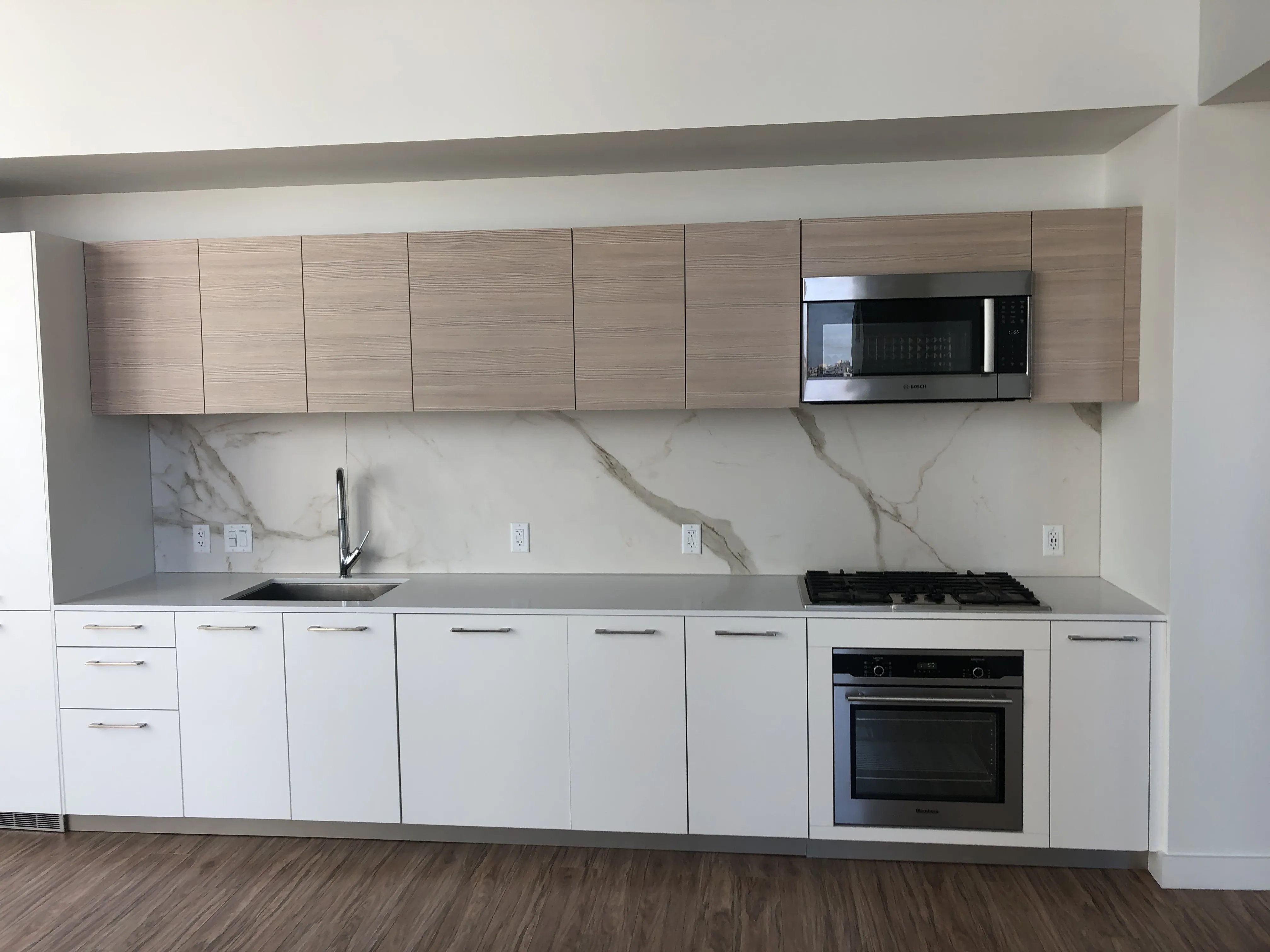 165 N Desplaines St   60661 60661-EMME-unit#1310-Chicago-IL
