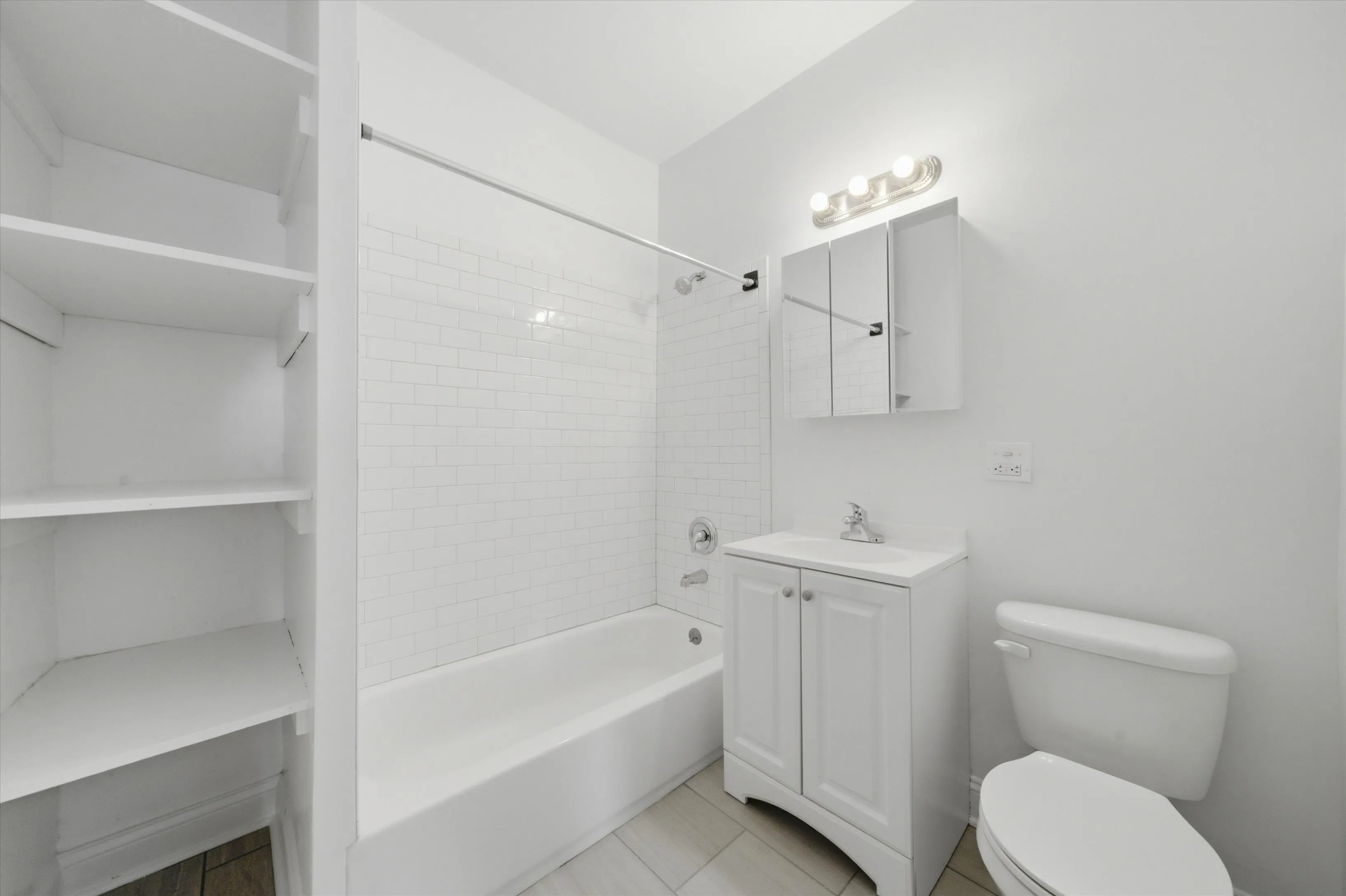 1524 N Kedzie Ave   60651 60651-unit#1-Chicago-IL