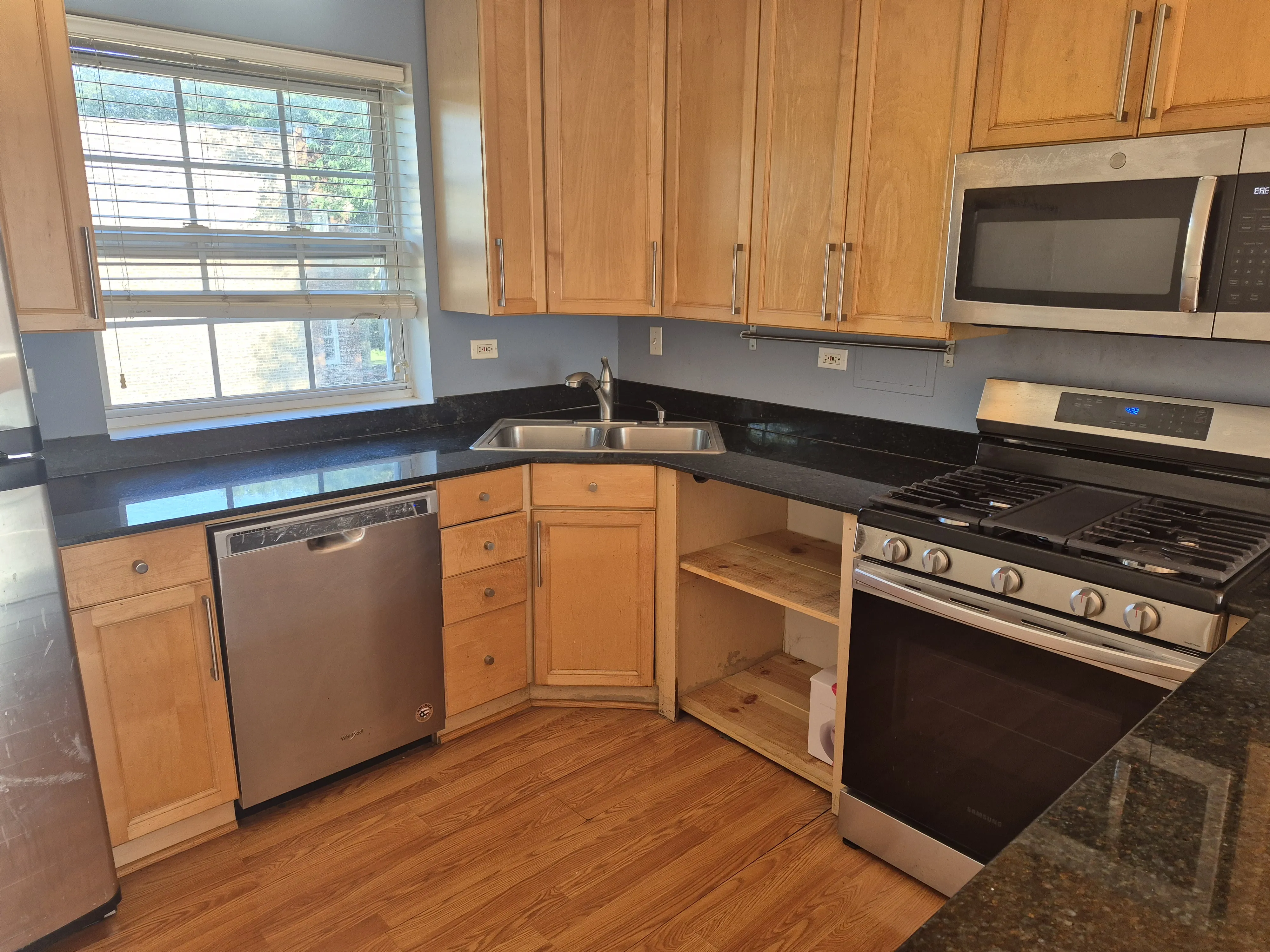 733 Dobson St 60202 60202-unit#3S-Evanston-IL