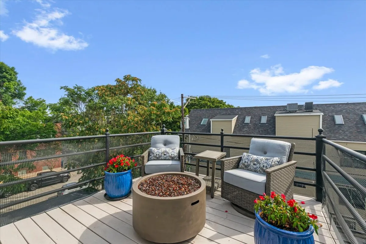 2855 N Damen Ave 60618 60618-unit#3-Chicago-IL