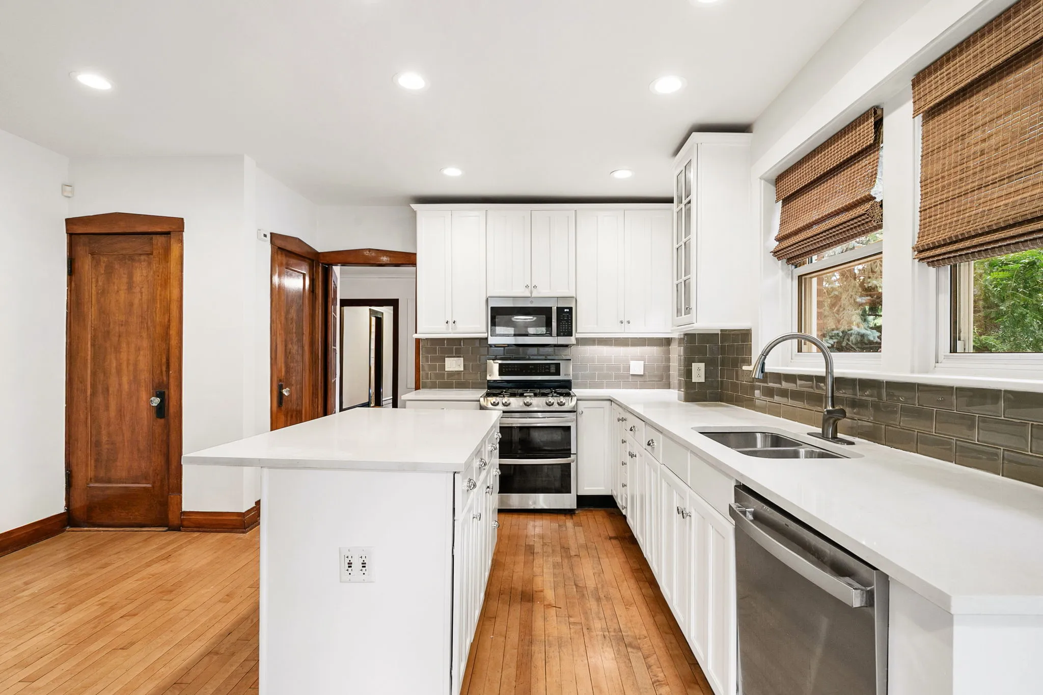 3800 N Oakley Ave 60618 60618-unit#1-Chicago-IL
