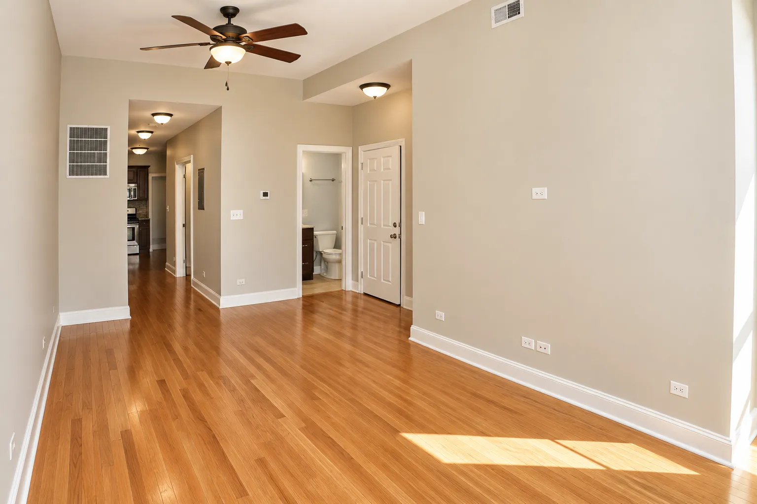1120 W Grand Ave 60642 60642-unit#2-Chicago-IL