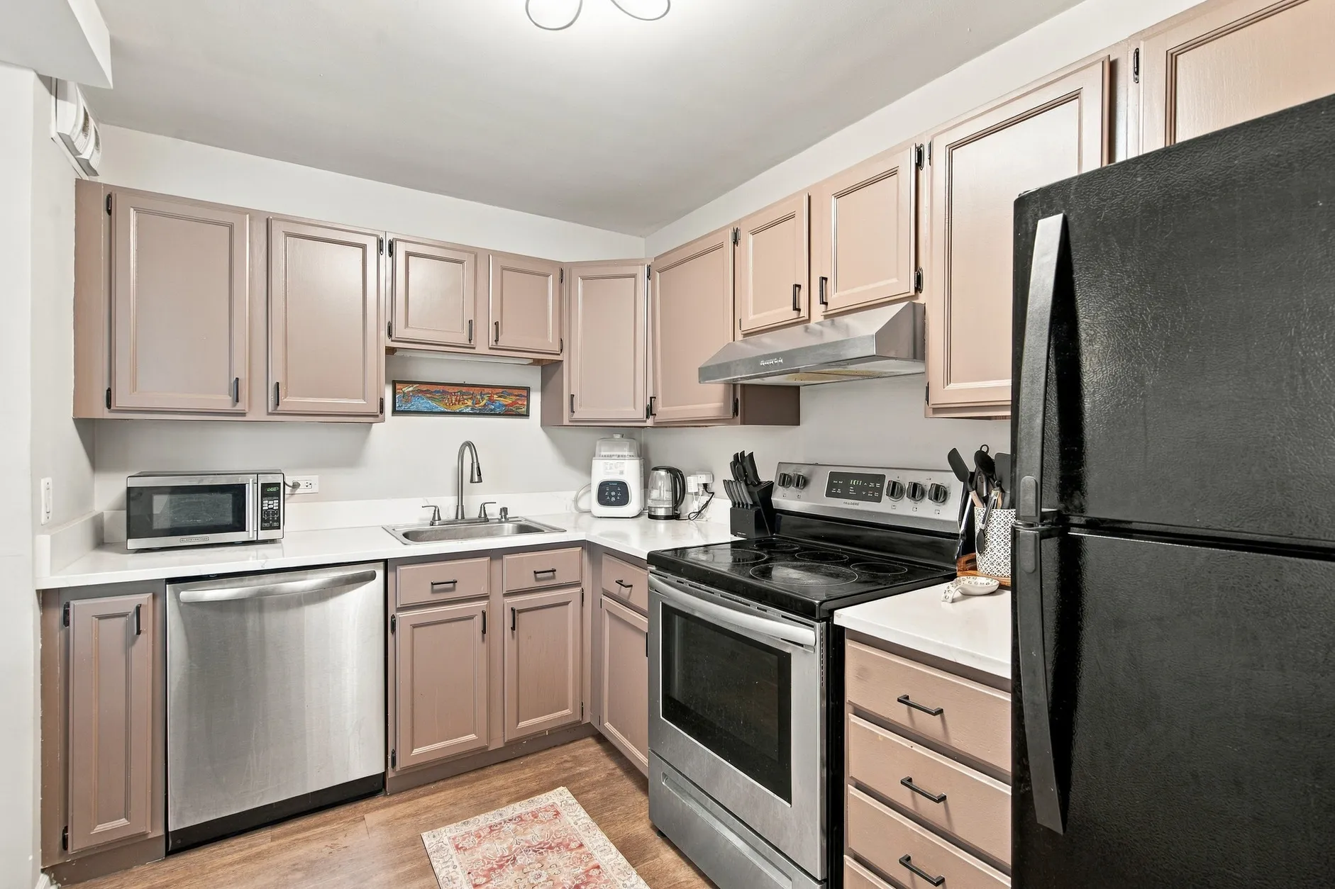3550 N Lake Shore Dr   60657 60657-unit#207-Chicago-IL
