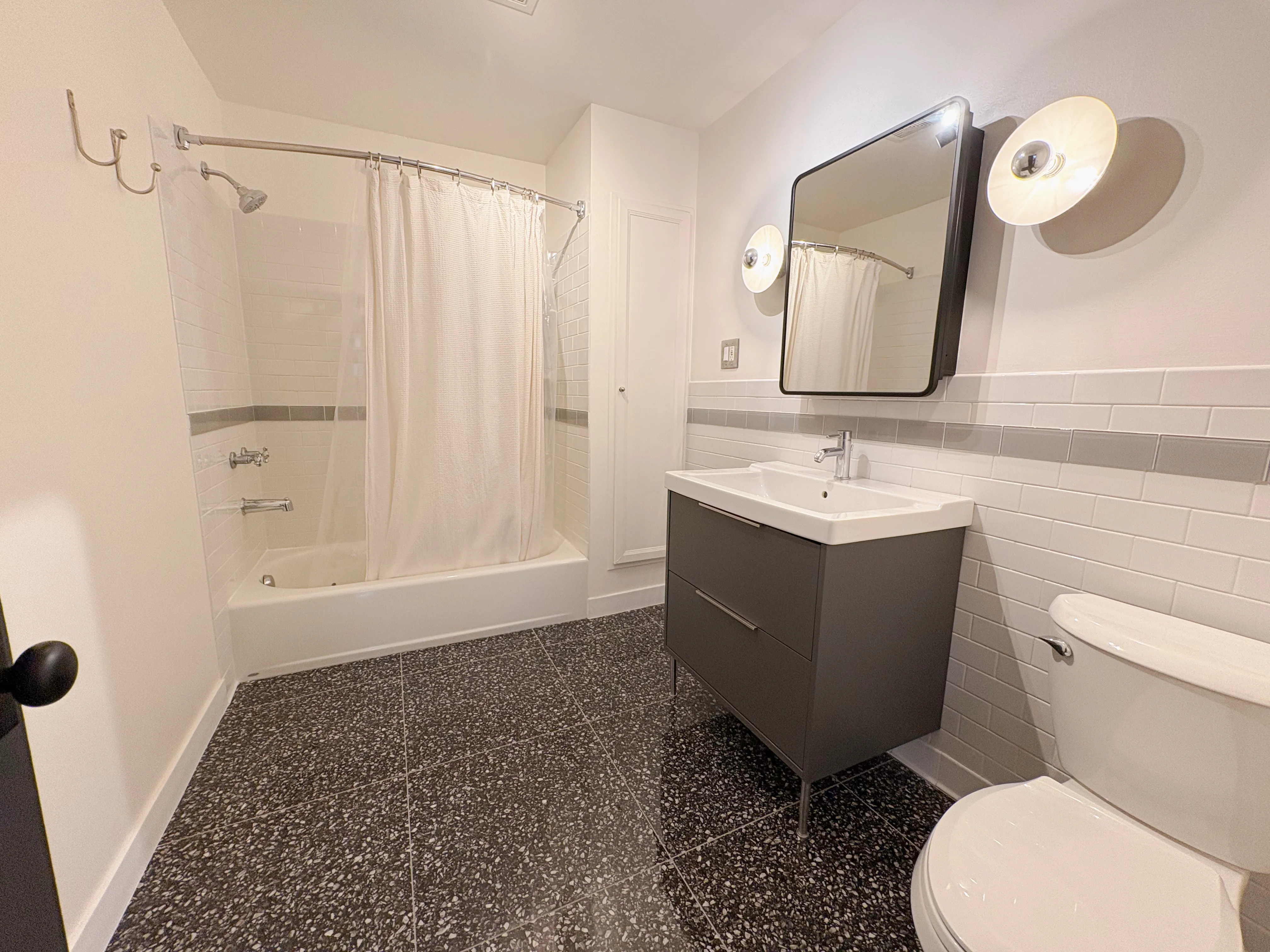 1657 N Monticello Ave 60647 60647-Two-flat-unit#1-Chicago-IL