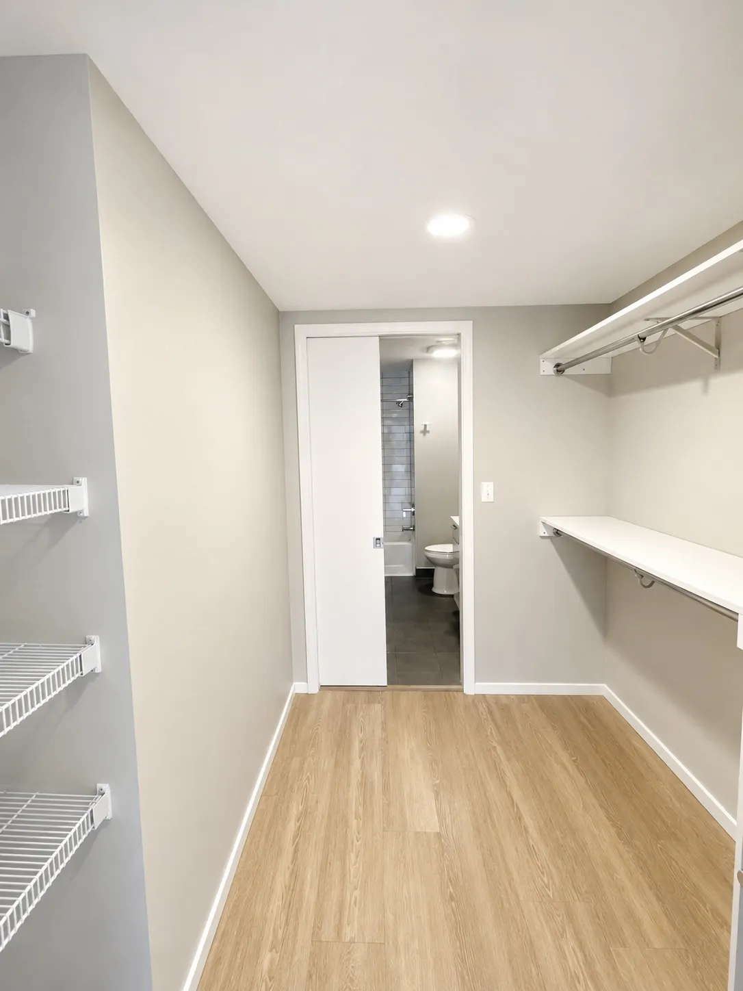 211 W Scott St   60610 60610-unit#410-Chicago-IL