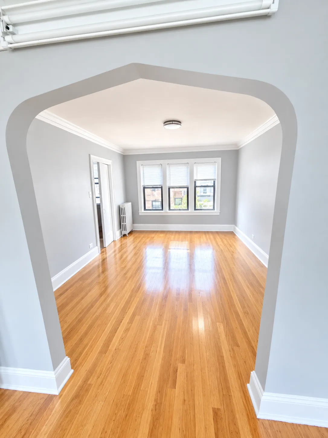 6202 N Rockwell St   60659 60659-unit#2-Chicago-IL