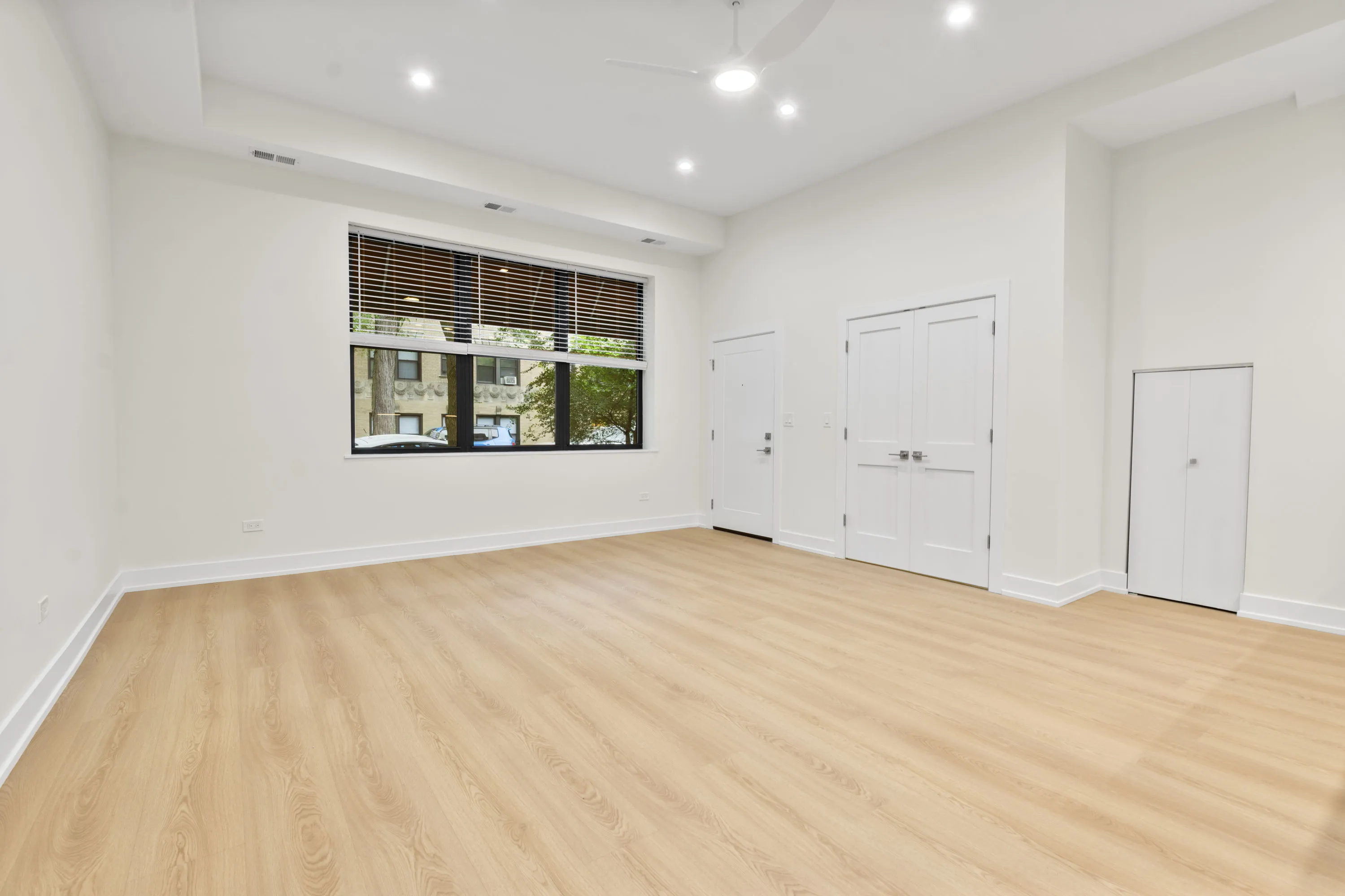 1246 W Bryn Mawr Ave   60660 60660-unit#1-Chicago-IL