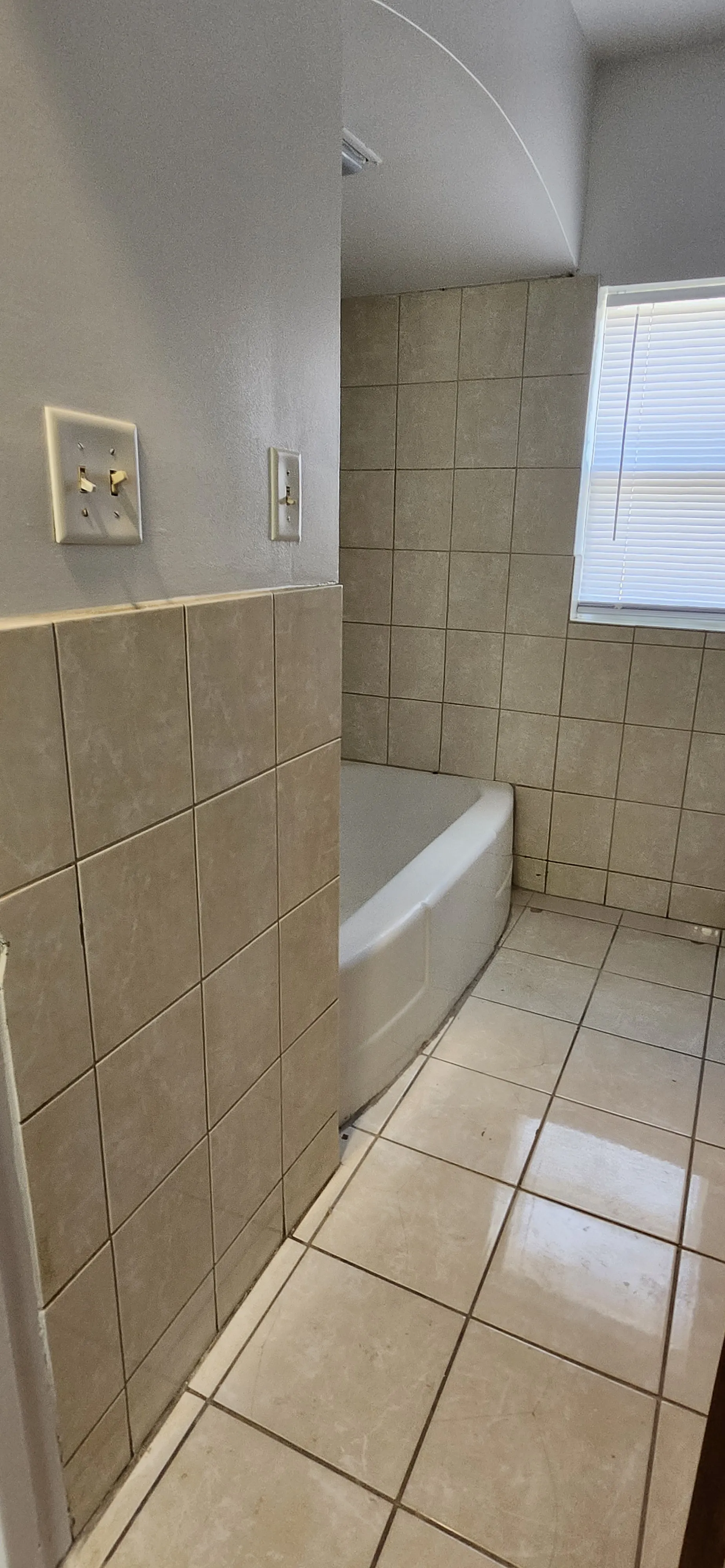 4252 W Henderson St 60641 60641-unit#2E-Chicago-IL