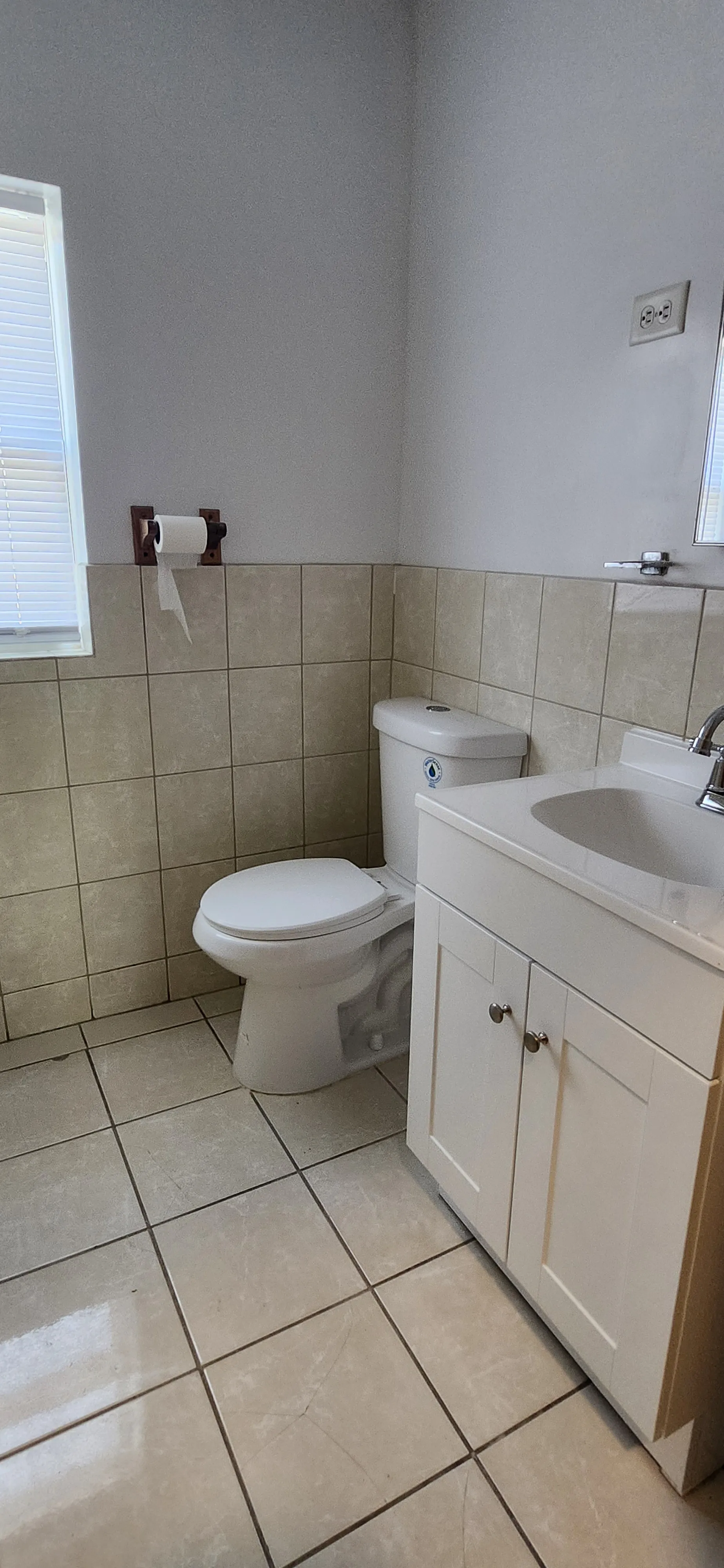 4252 W Henderson St 60641 60641-unit#2E-Chicago-IL