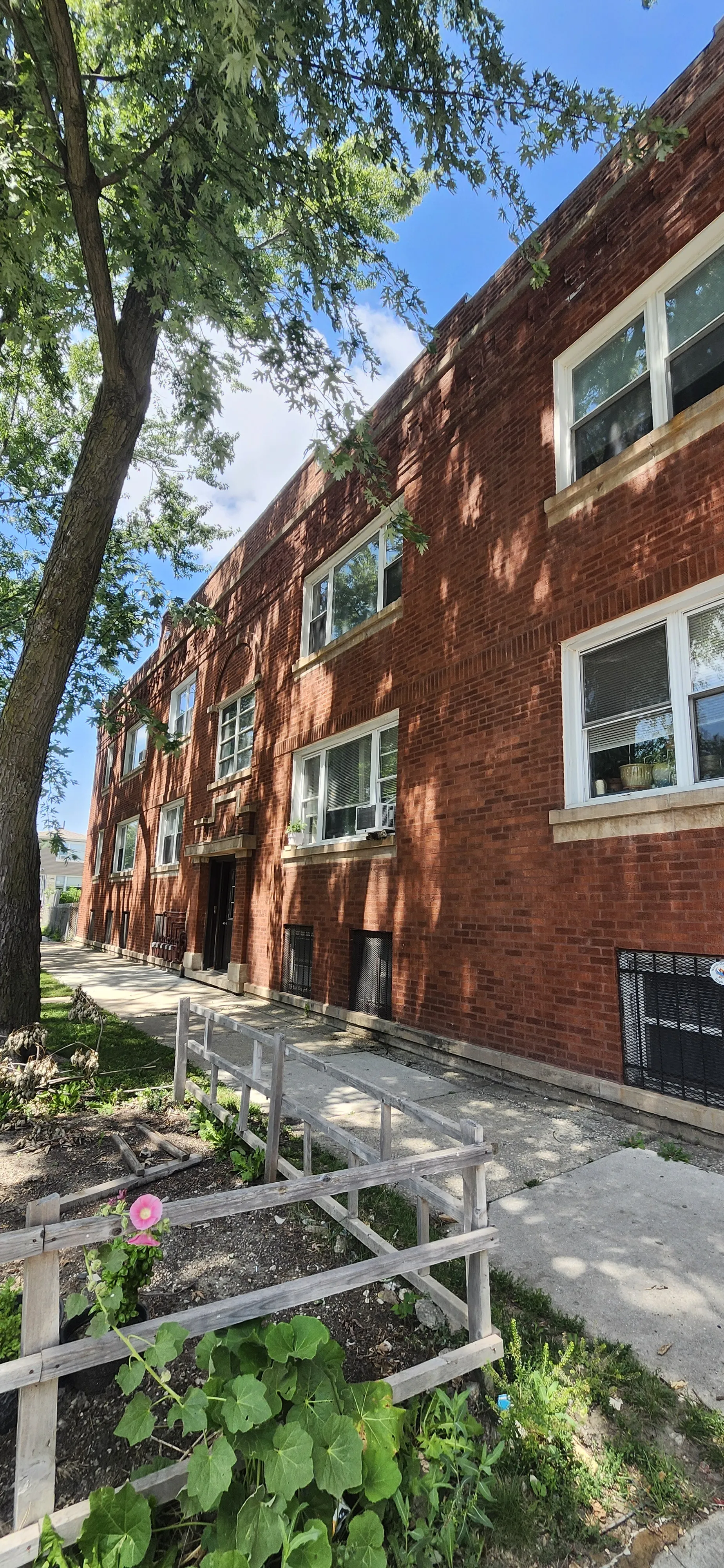4252 W Henderson St 60641 60641-unit#2E-Chicago-IL