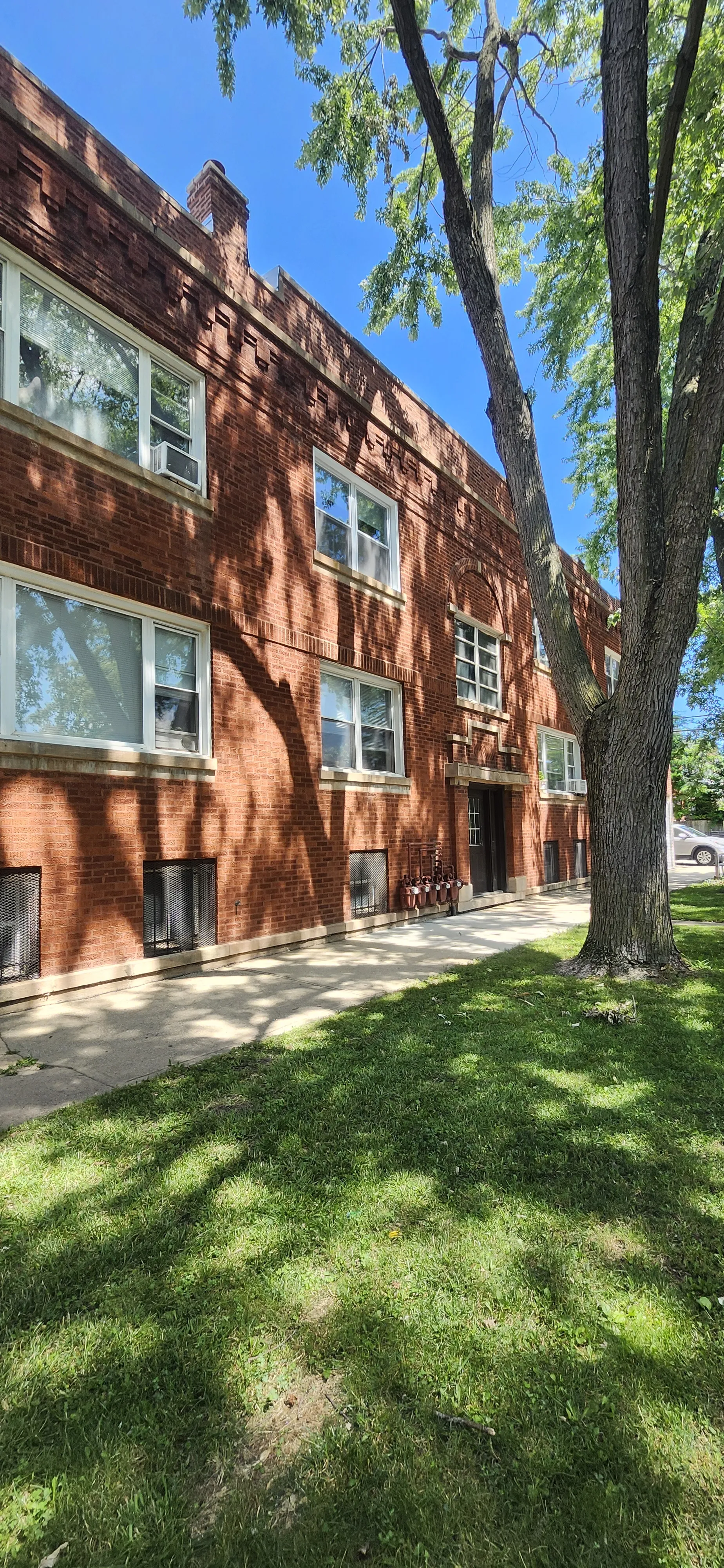 4252 W Henderson St 60641 60641-unit#2E-Chicago-IL