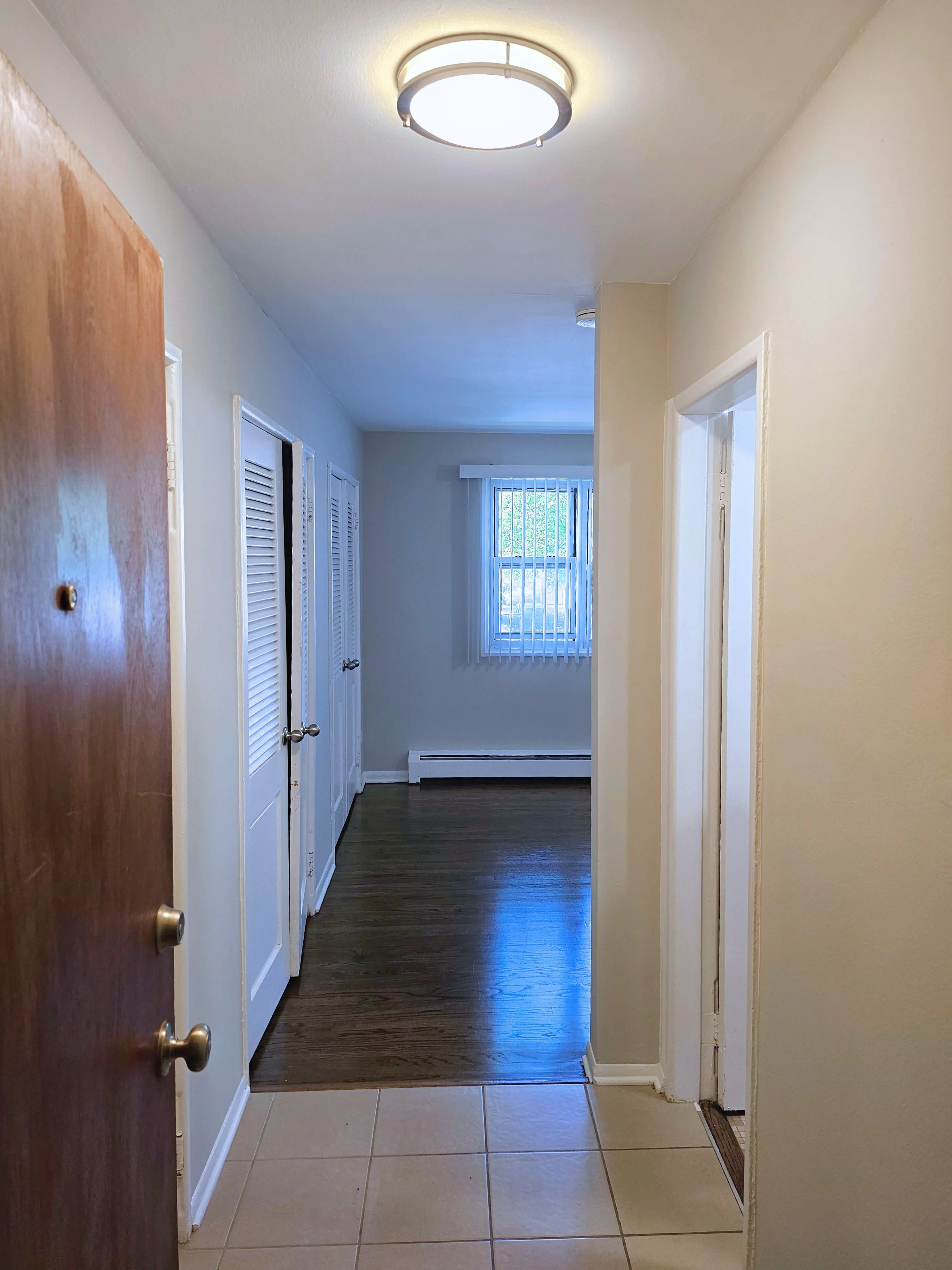 2355 W Jarvis Ave   60645 60645-Chicago-IL
