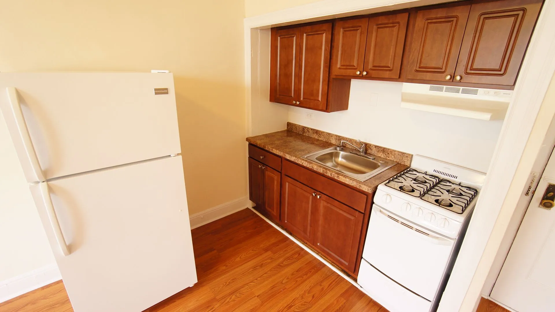 3335 W Diversey Ave 60647 60647-unit#207-Chicago-IL