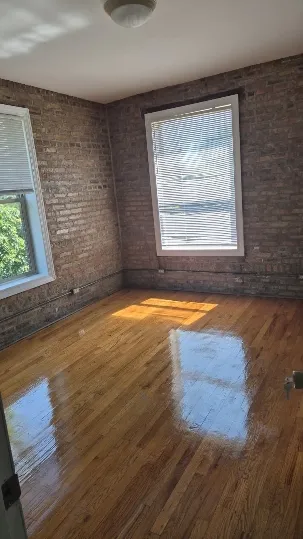 7550 S Essex Ave   60649 60649-unit#3A-Chicago-IL