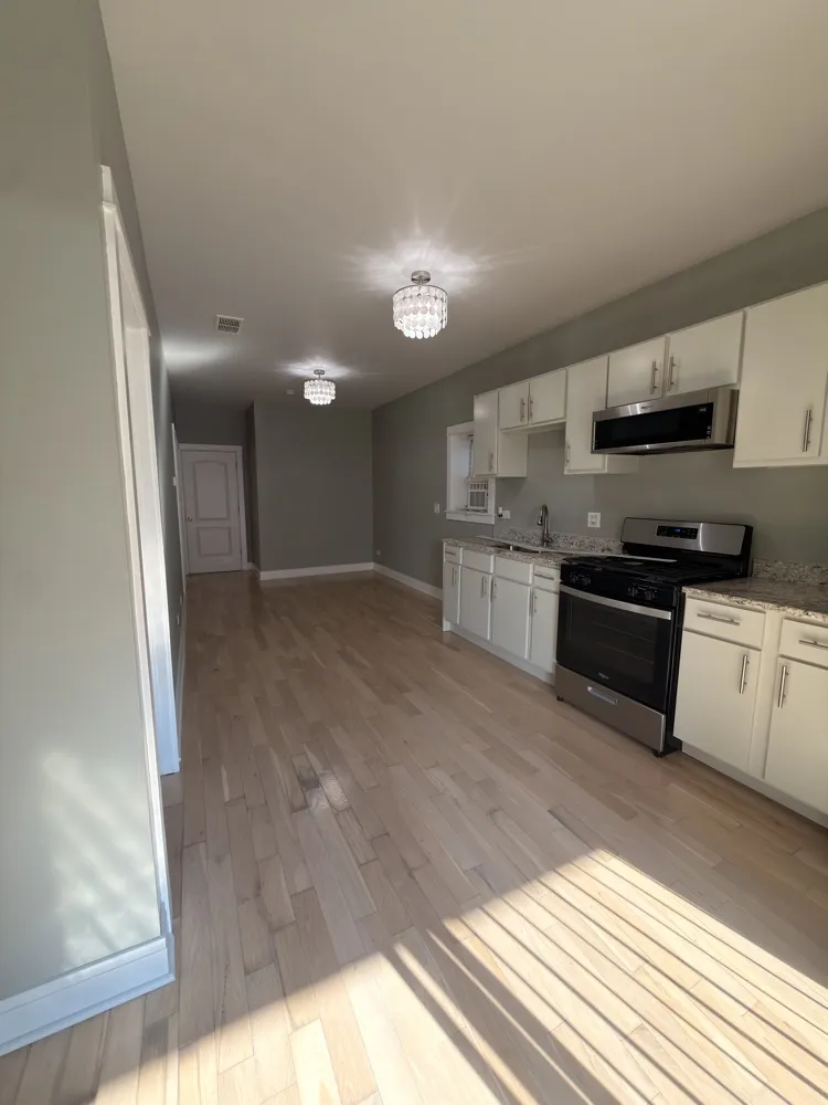 3306 N Drake Ave 60618-unit#2 Front-Chicago-IL