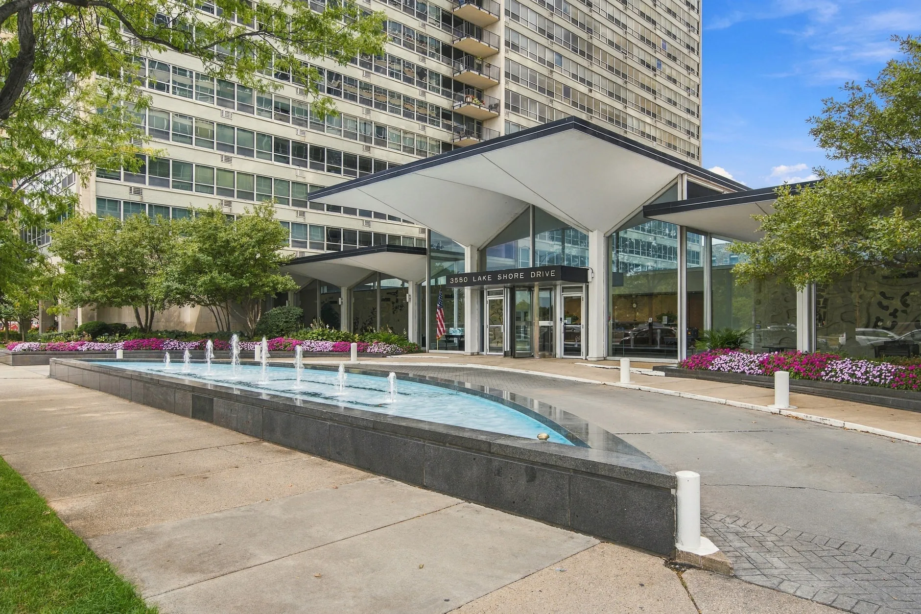 3550 N Lake Shore Dr   60657 60657-unit#207-Chicago-IL