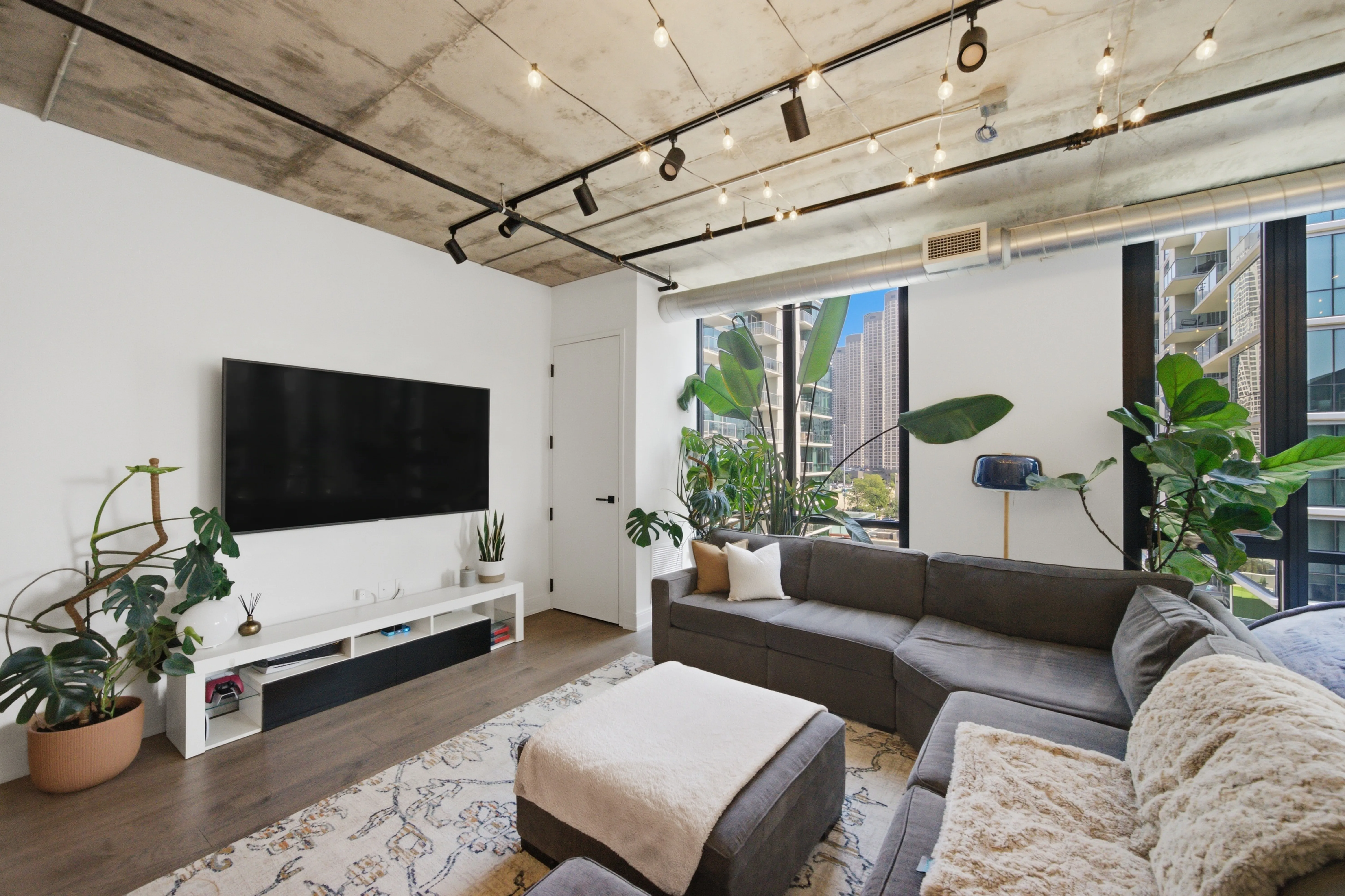 111 S Peoria St   60607 60607-Illume-unit#Unit 605-Chicago-IL