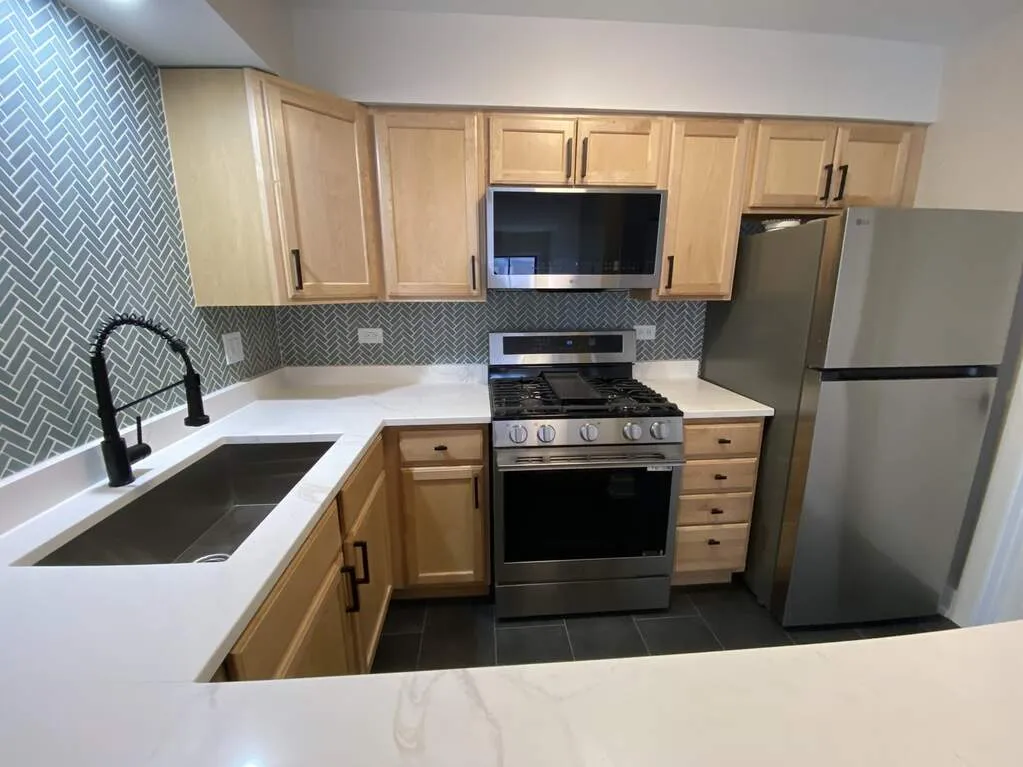 1455 W Fullerton Ave 60614 60614-unit#203-Chicago-IL