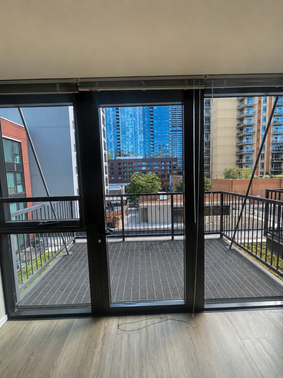 211 W Scott St   60610 60610-unit#410-Chicago-IL