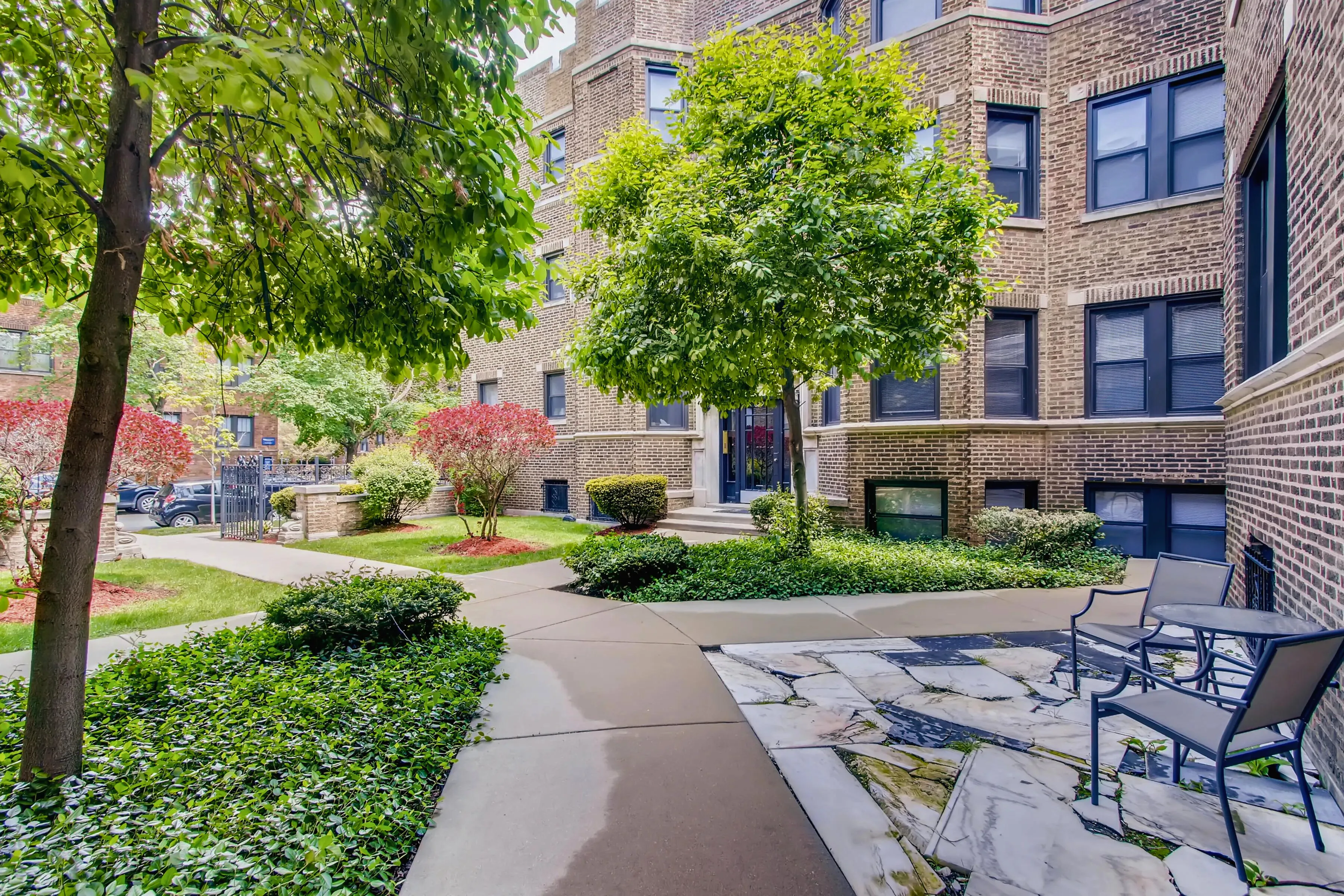 633 W Cornelia Ave 60657 60657-unit#1E-Chicago-IL