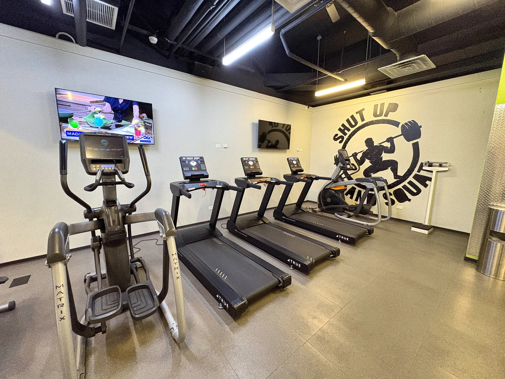 2555 N Clark St   60614 60614-unit#406-Chicago-IL