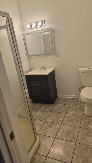 7550 S Essex Ave   60649 60649-unit#3A-Chicago-IL
