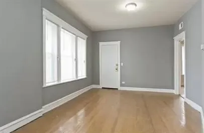 7556 S Champlain Ave   60619 60619-unit#201-Chicago-IL