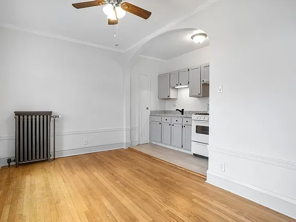 2342 N Spaulding Ave   60647 60647-unit#204-Chicago-IL