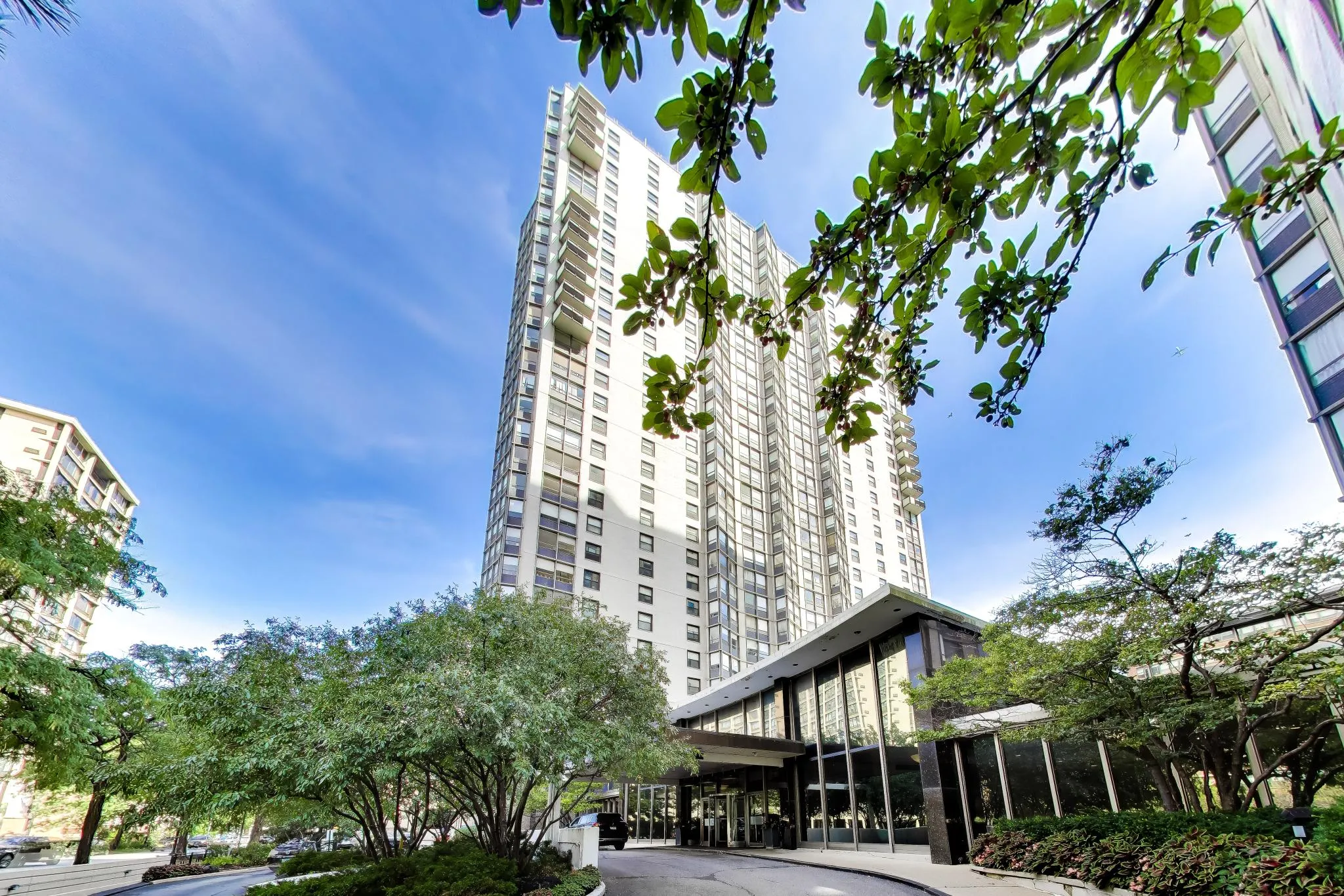 5701 N Sheridan Rd   60660 60660-Hollywood Towers-Chicago-IL