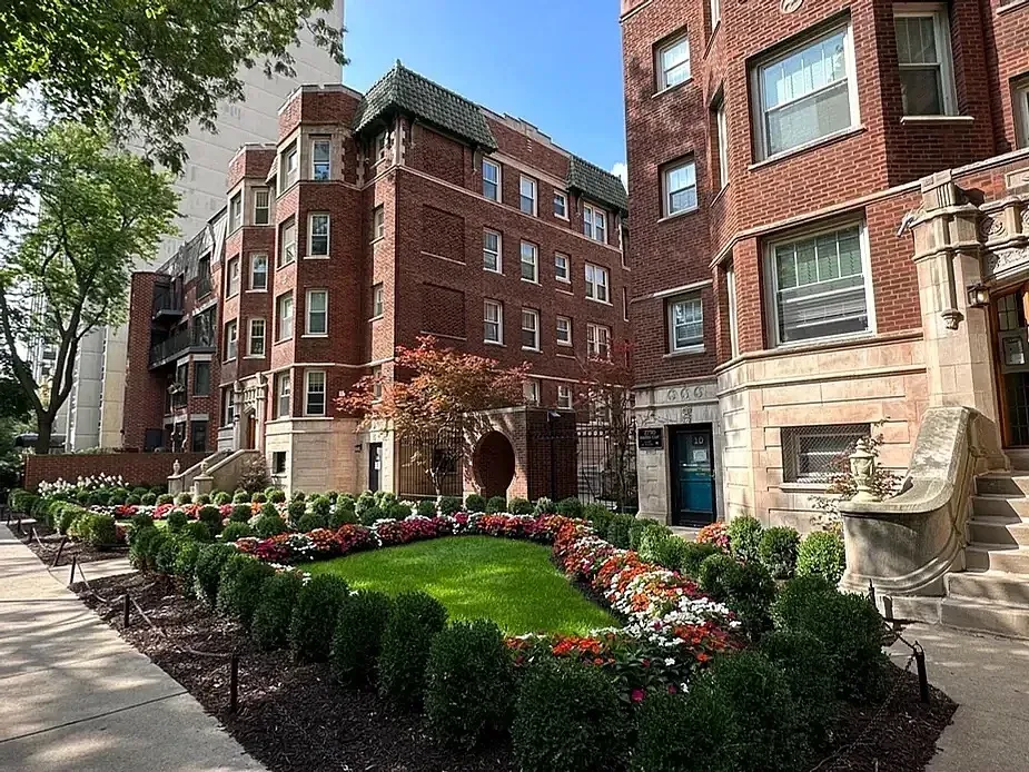 2748 N Hampden Ct   60614 60614-The Audley-Chicago-IL