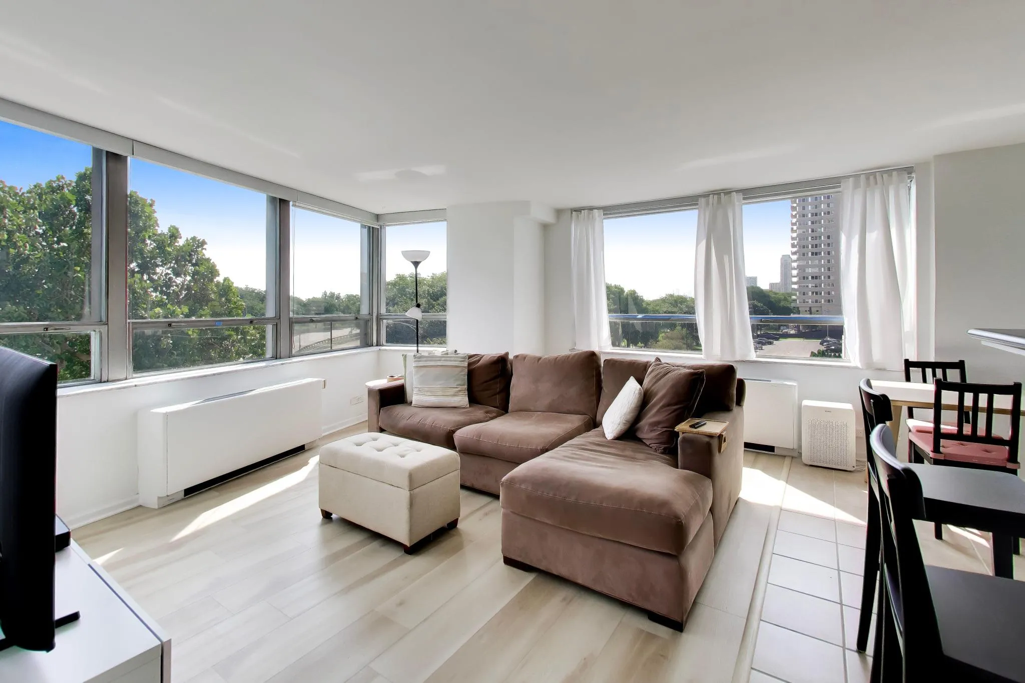 5701 N Sheridan Rd 60660 60660-Hollywood Towers-Chicago-IL