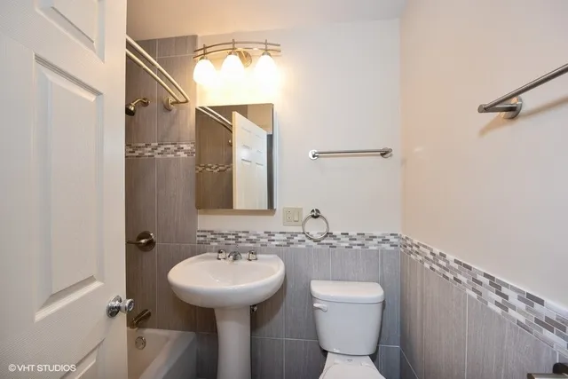 1824 N Lincoln Park W   60614 60614-unit#100B-Chicago-IL