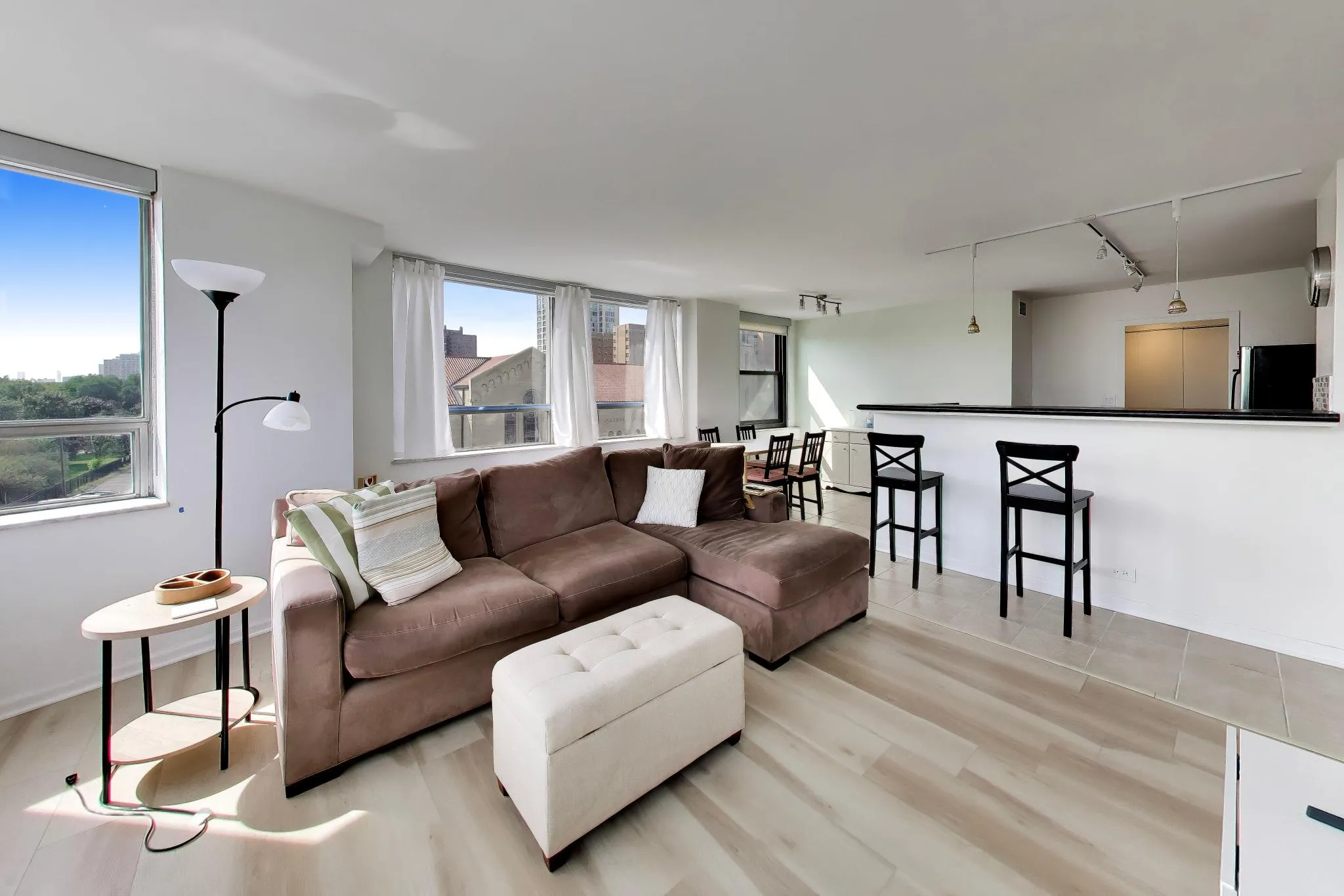 5701 N Sheridan Rd 60660 60660-Hollywood Towers-Chicago-IL