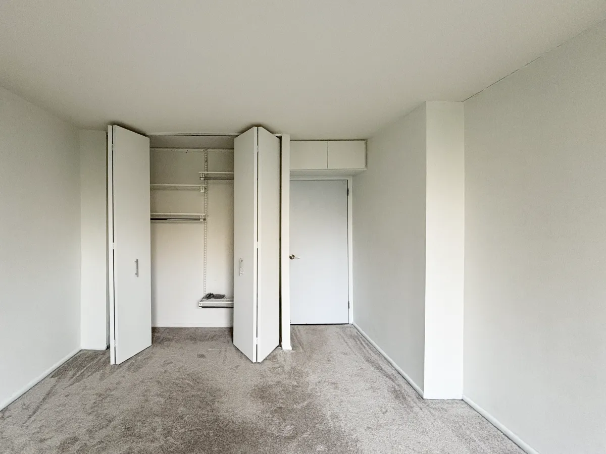 1455 N Sandburg Terrace   60610 60610-unit#404-Chicago-IL