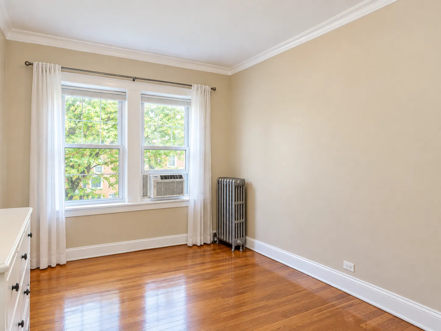 1439 W Elmdale Ave   60660 60660-unit#2N-Chicago-IL