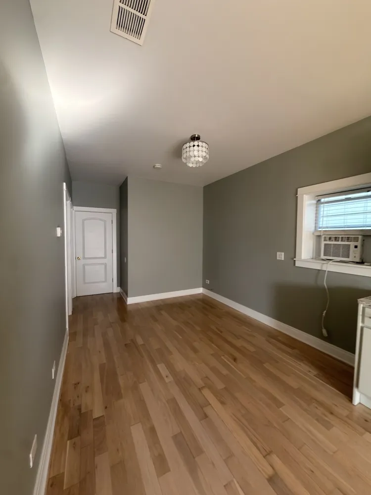 3306 N Drake Ave 60618-unit#2 Front-Chicago-IL