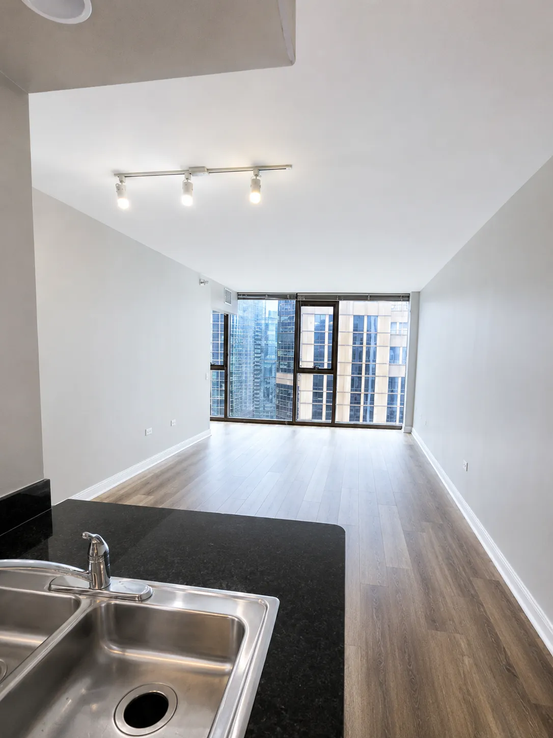210 N Wells St 60601 60601-unit#3104-Chicago-IL