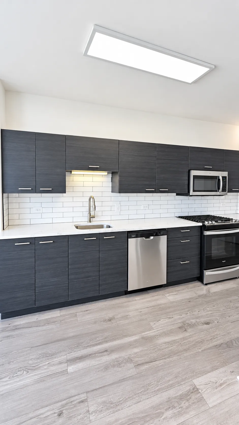 805 N La Salle Dr   60610 60610-unit#404-Chicago-IL